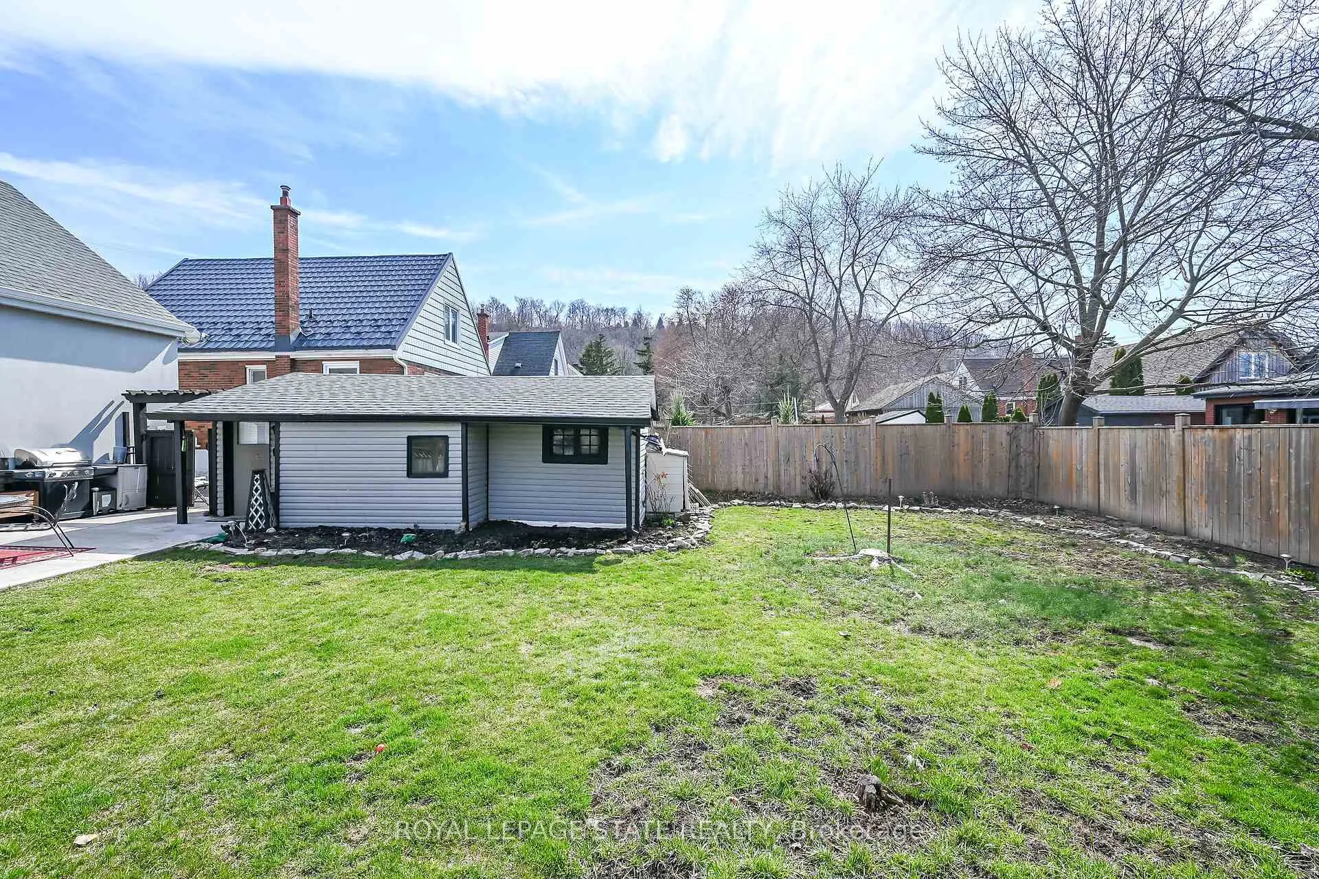 Photo 43 of 22 Marion Place, Hamilton, Stoney Creek — HOMEH