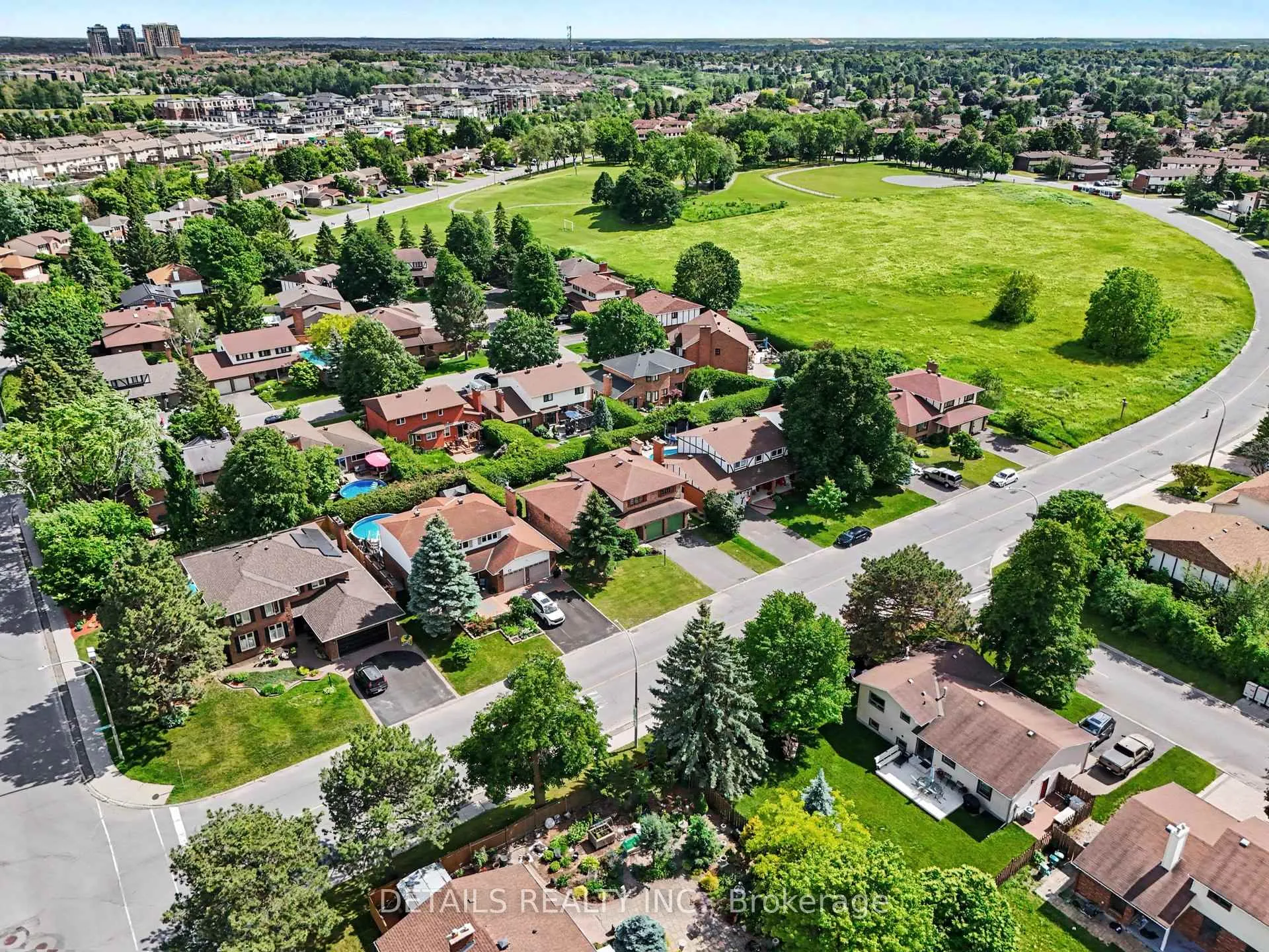 Photo 2 of 152 Foxfield Drive, Ottawa, Barrhaven - Knollsbrook — HOMEH