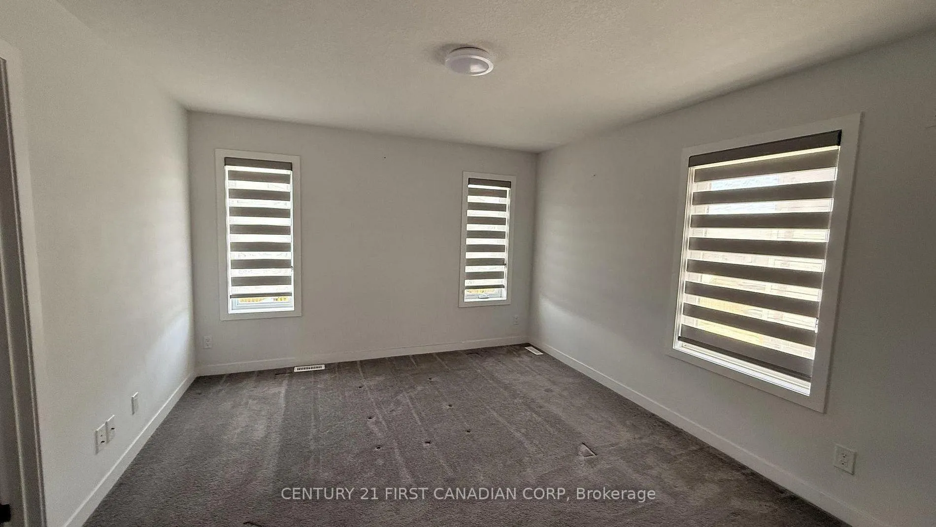 Photo 9 of 3395 Regiment Road, London, South V — HOMEH