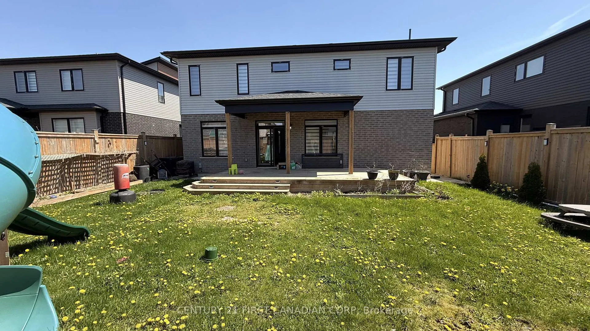 Photo 18 of 3395 Regiment Road, London, South V — HOMEH