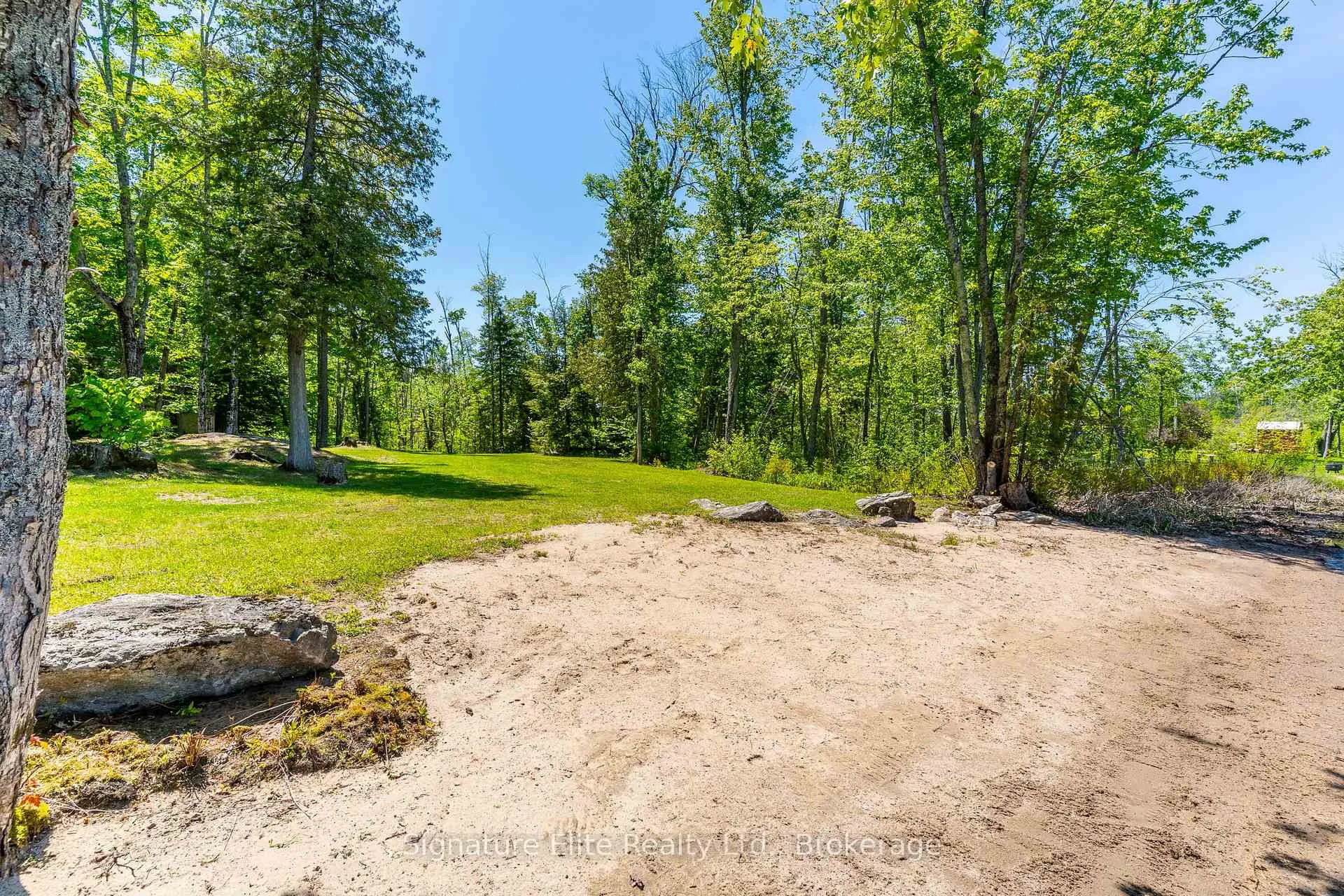 Photo 10 of Barkwell Lane, Kawartha Lakes, Laxton/Digby/Longford — HOMEH