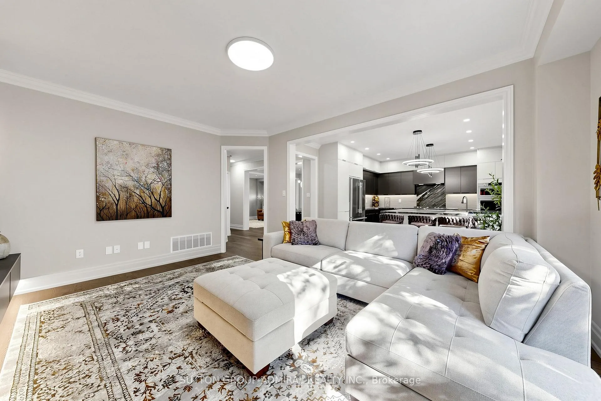 Photo 13 of 16 Cherry Bush Road, Vaughan, Patterson — HOMEH