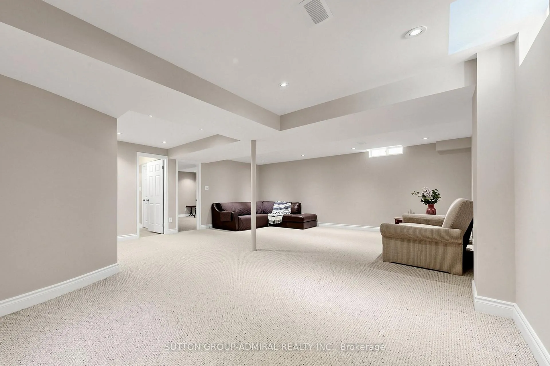 Photo 35 of 16 Cherry Bush Road, Vaughan, Patterson — HOMEH