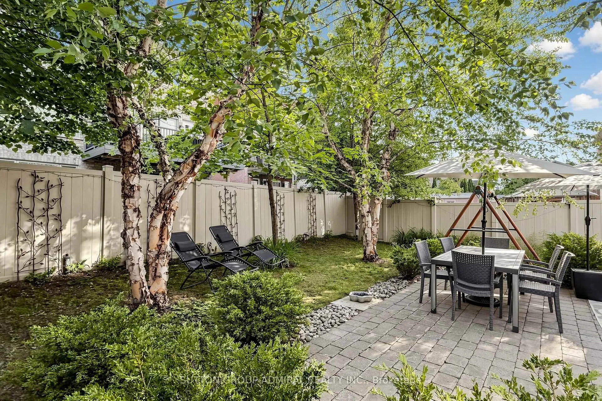 Photo 41 of 16 Cherry Bush Road, Vaughan, Patterson — HOMEH