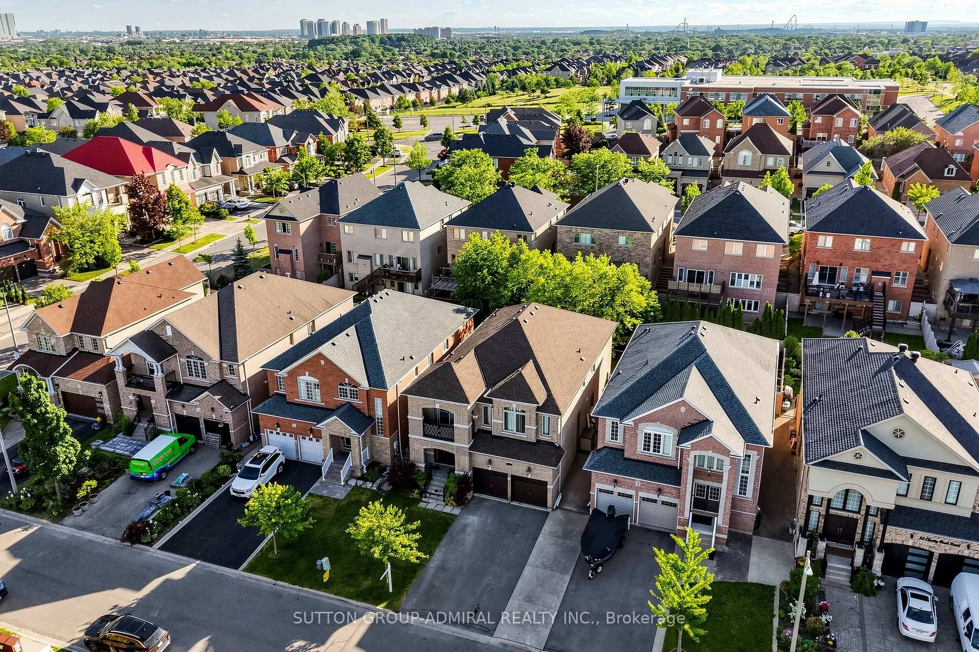 Photo 49 of 16 Cherry Bush Road, Vaughan, Patterson — HOMEH