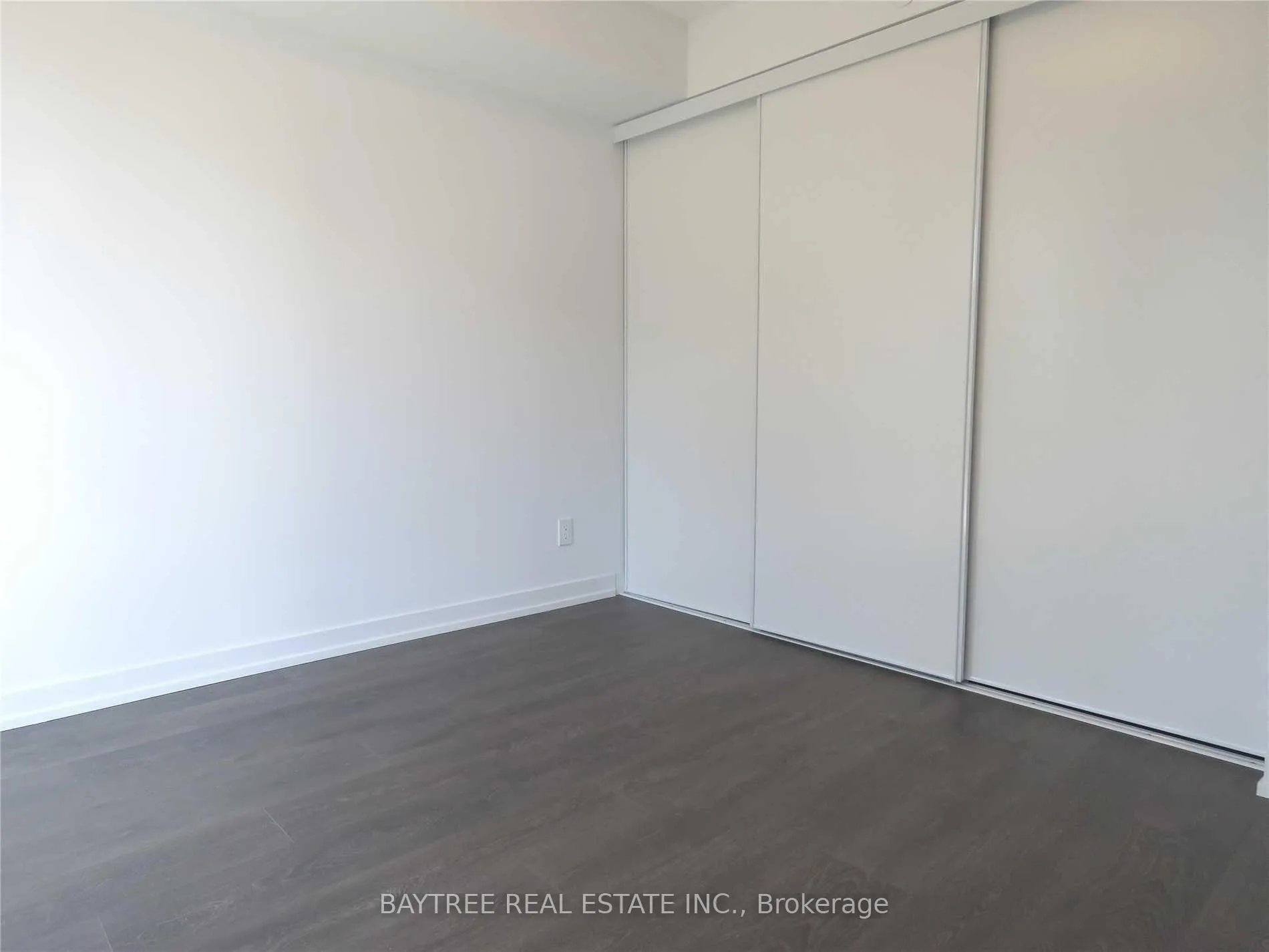 Photo 4 of Unit 1707, 125 Redpath Avenue, Toronto, Mount Pleasant West — HOMEH