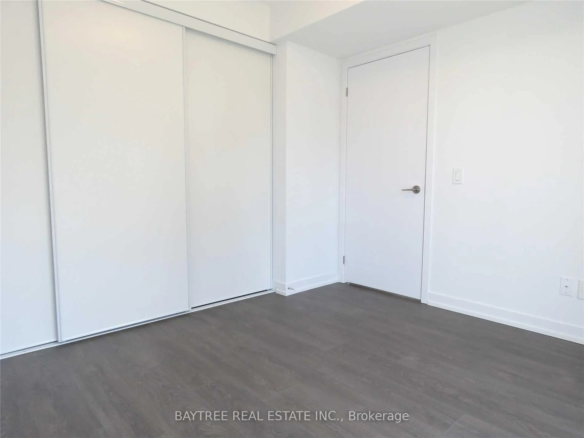 Photo 5 of Unit 1707, 125 Redpath Avenue, Toronto, Mount Pleasant West — HOMEH