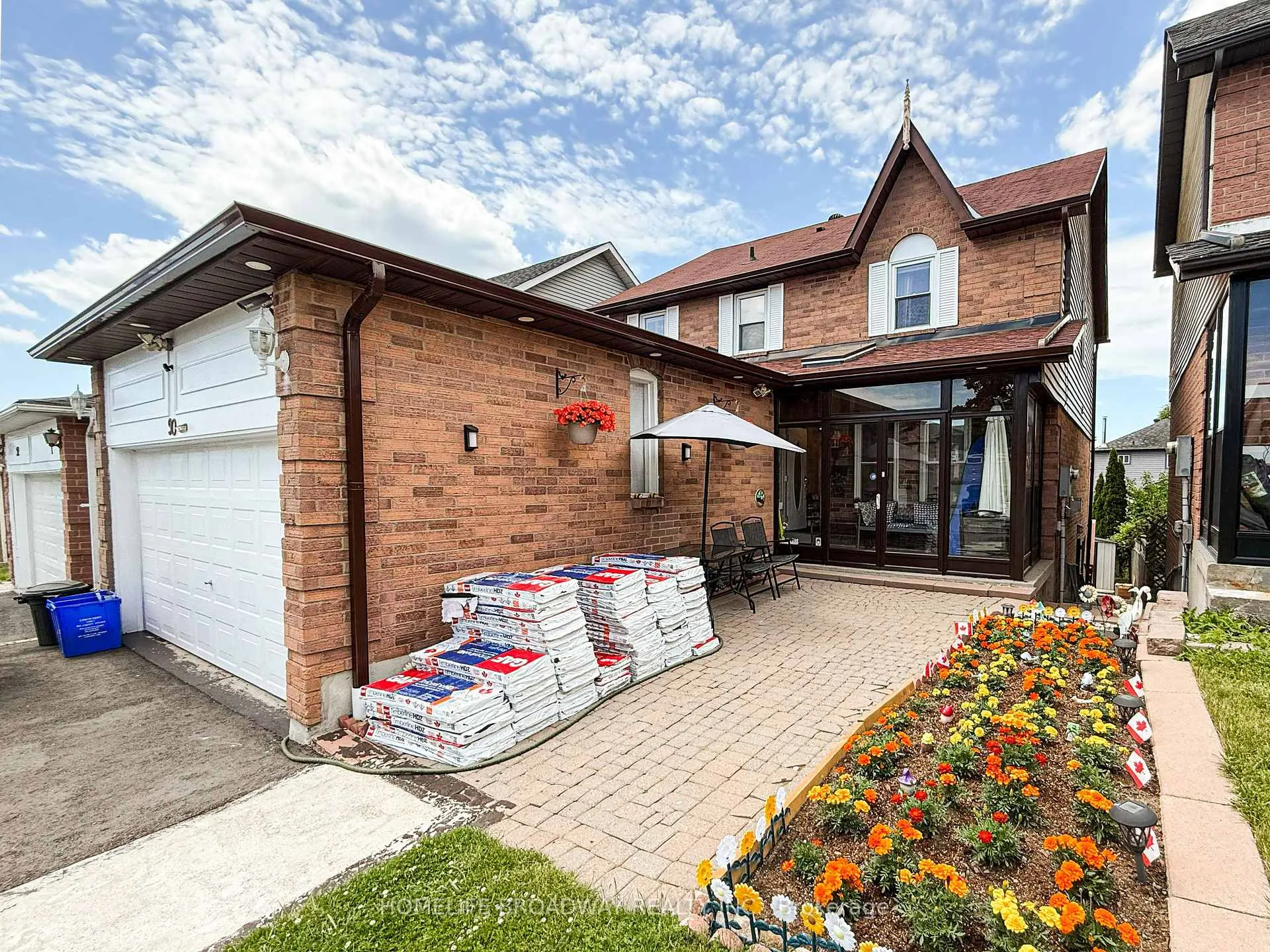 Photo 2 of 90 Chapman Drive, Ajax, Central — HOMEH