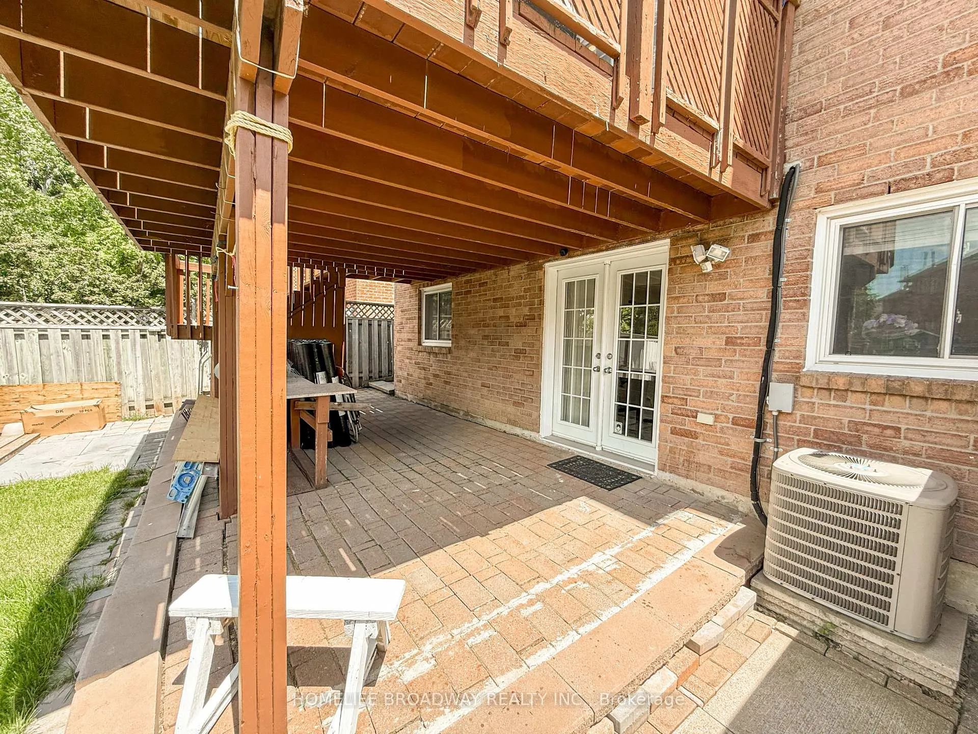 Photo 9 of 90 Chapman Drive, Ajax, Central — HOMEH