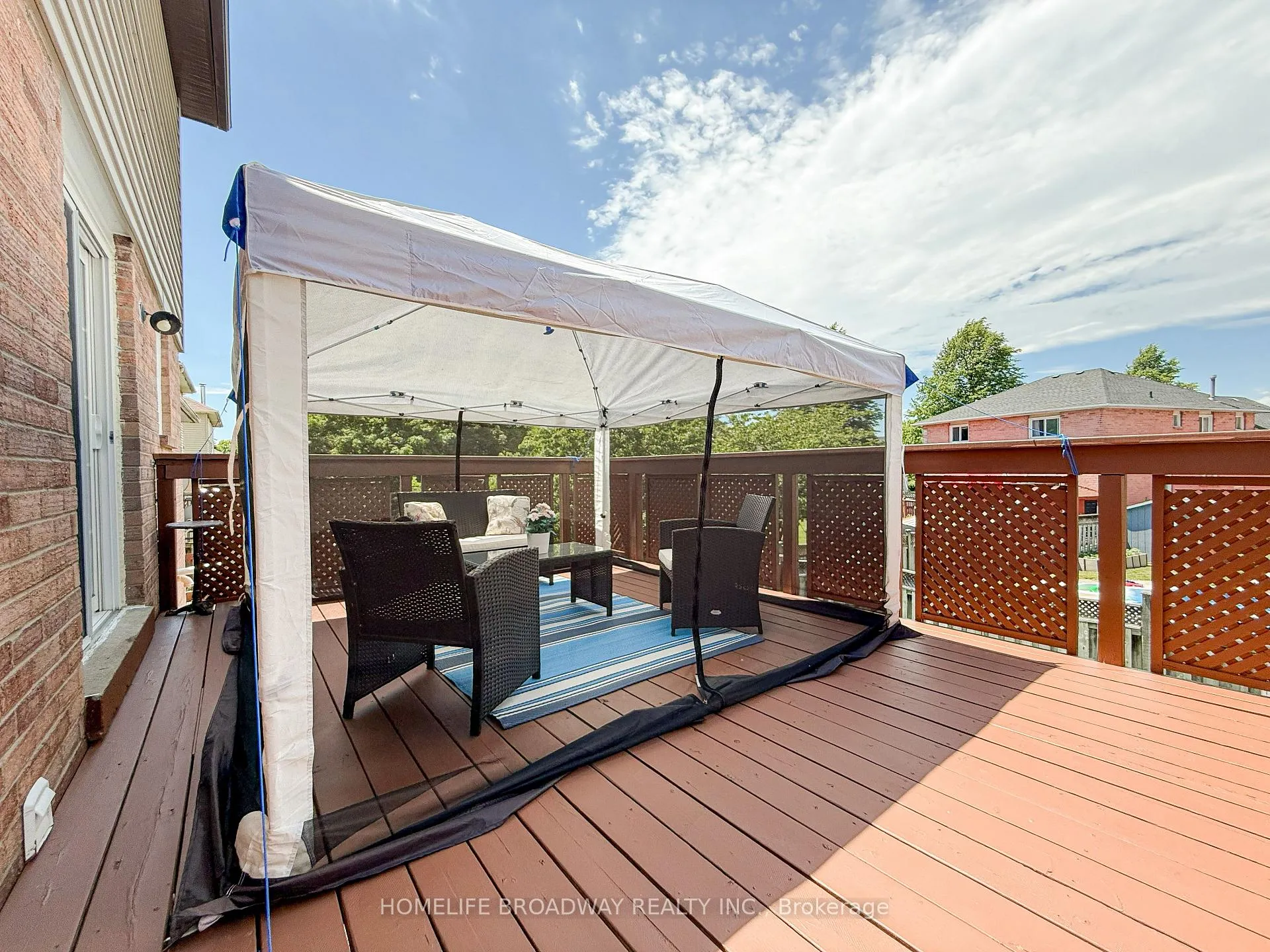 Photo 11 of 90 Chapman Drive, Ajax, Central — HOMEH