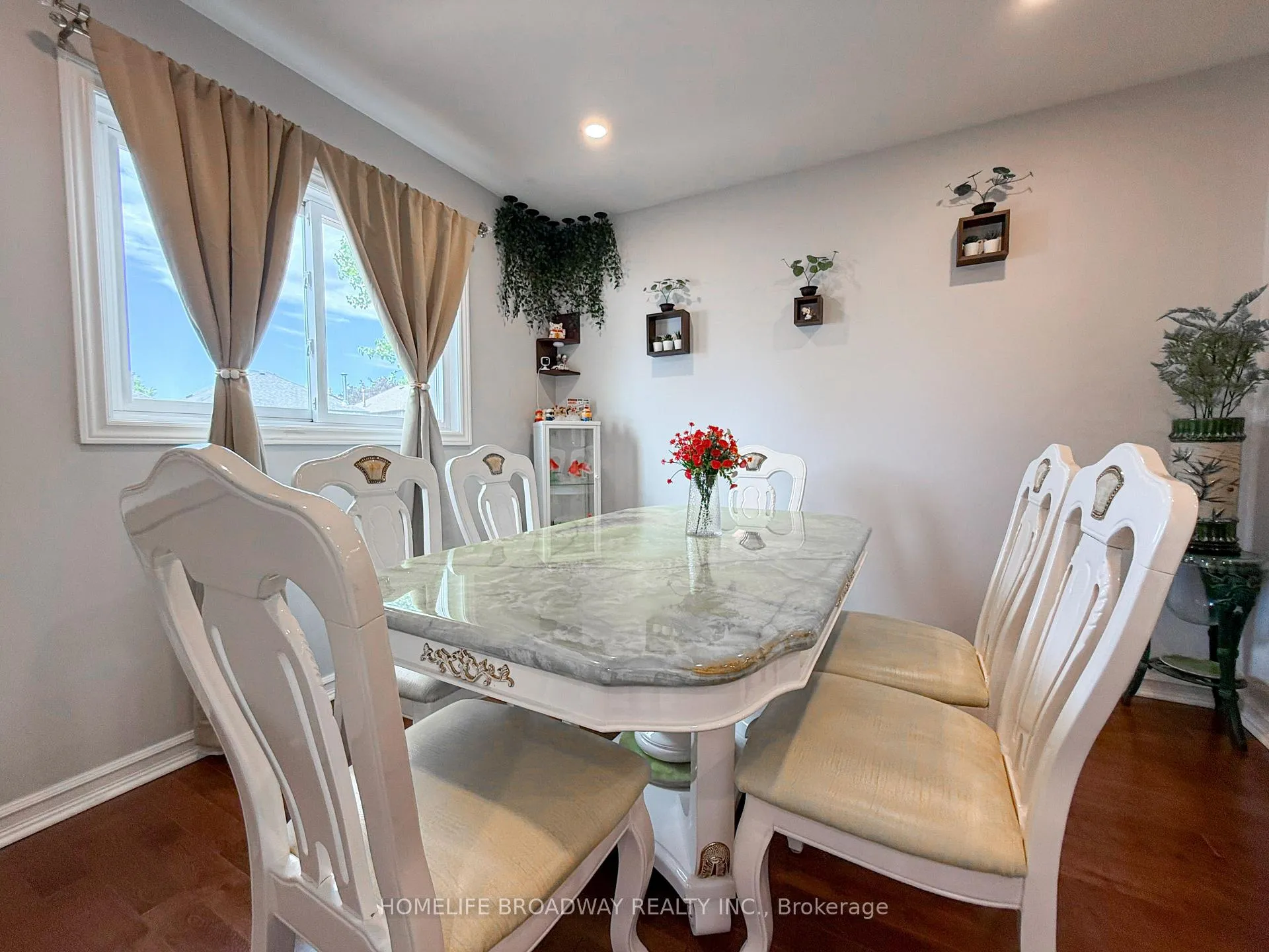 Photo 17 of 90 Chapman Drive, Ajax, Central — HOMEH