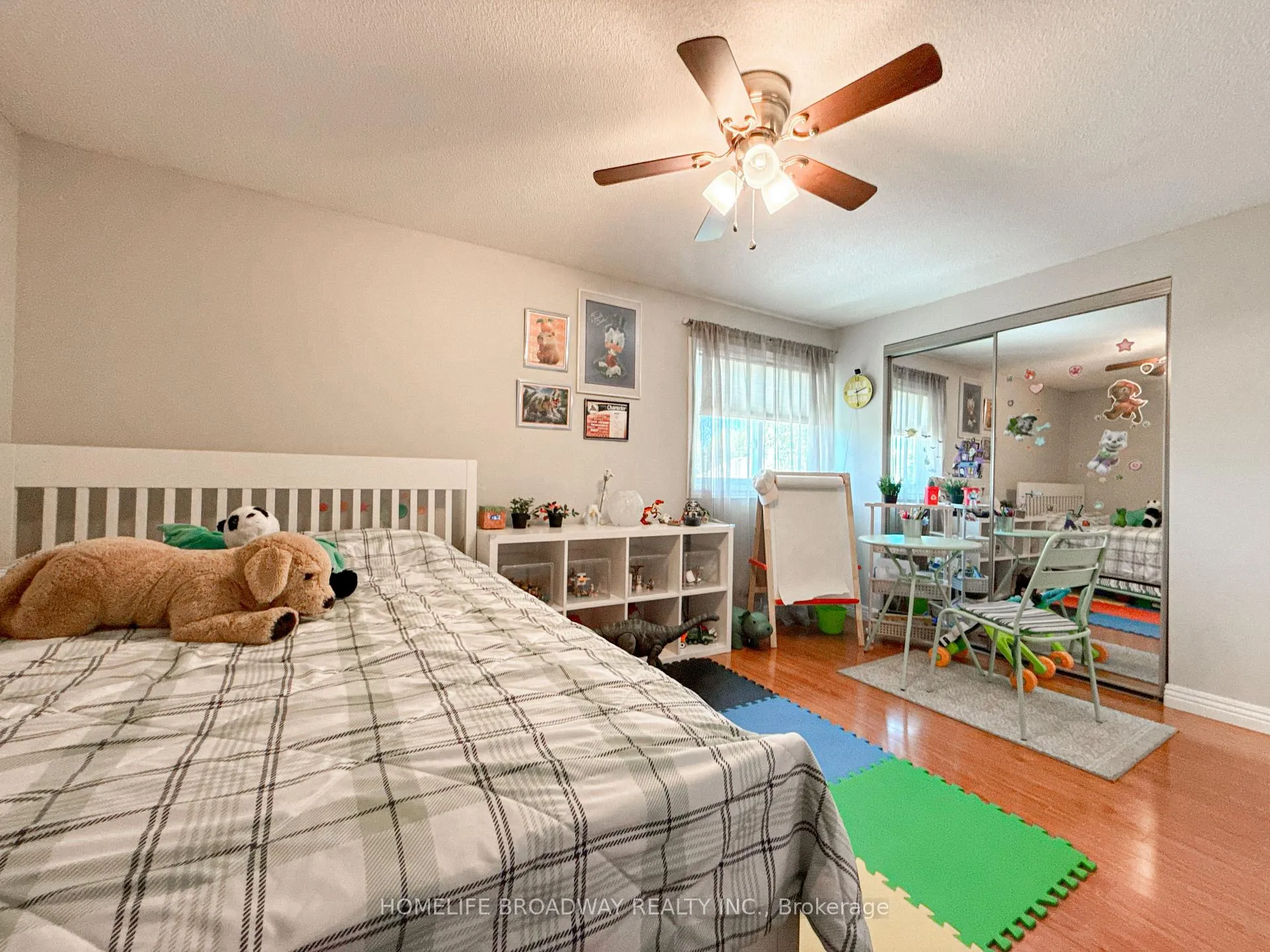 Photo 30 of 90 Chapman Drive, Ajax, Central — HOMEH