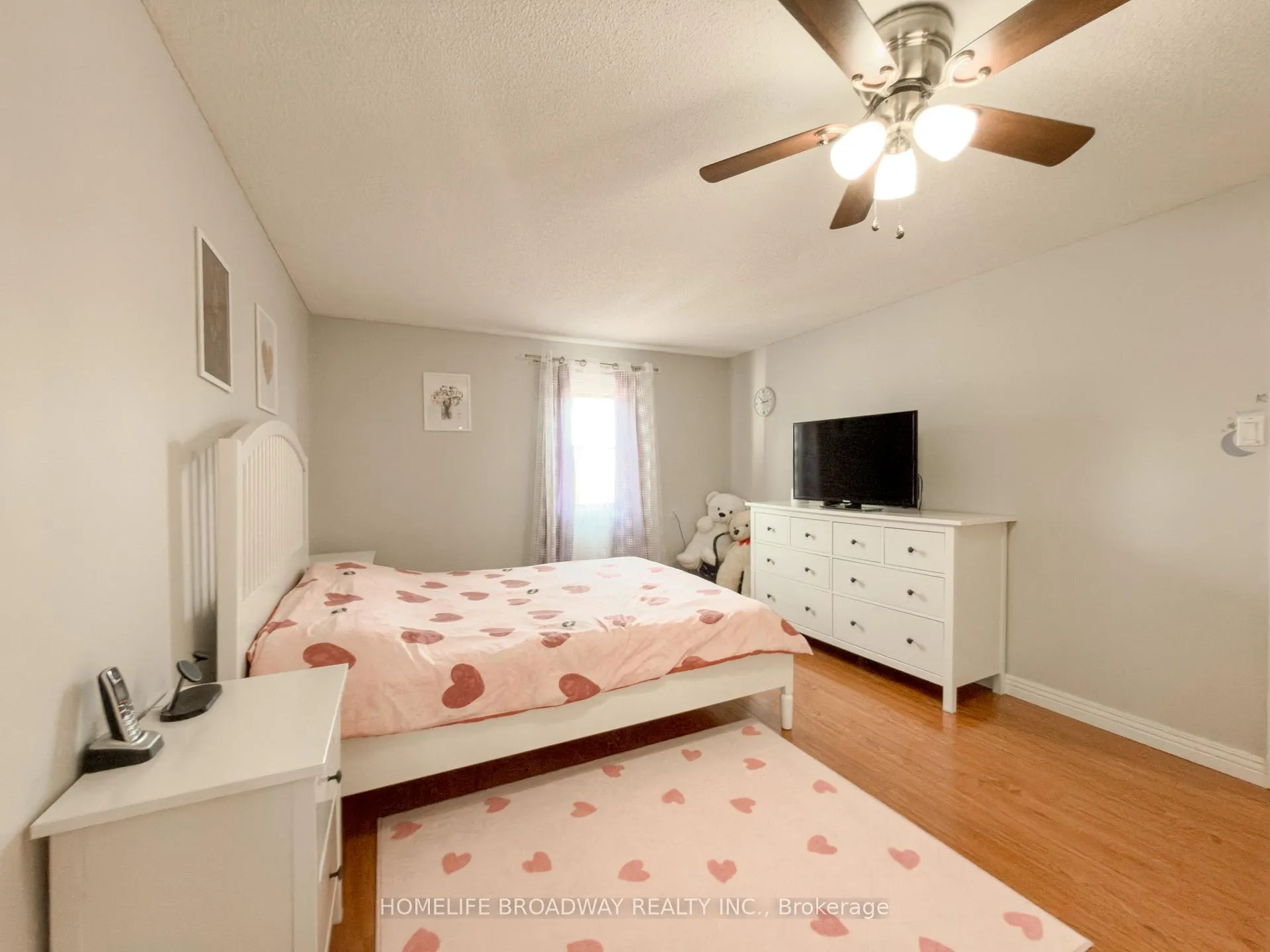 Photo 32 of 90 Chapman Drive, Ajax, Central — HOMEH