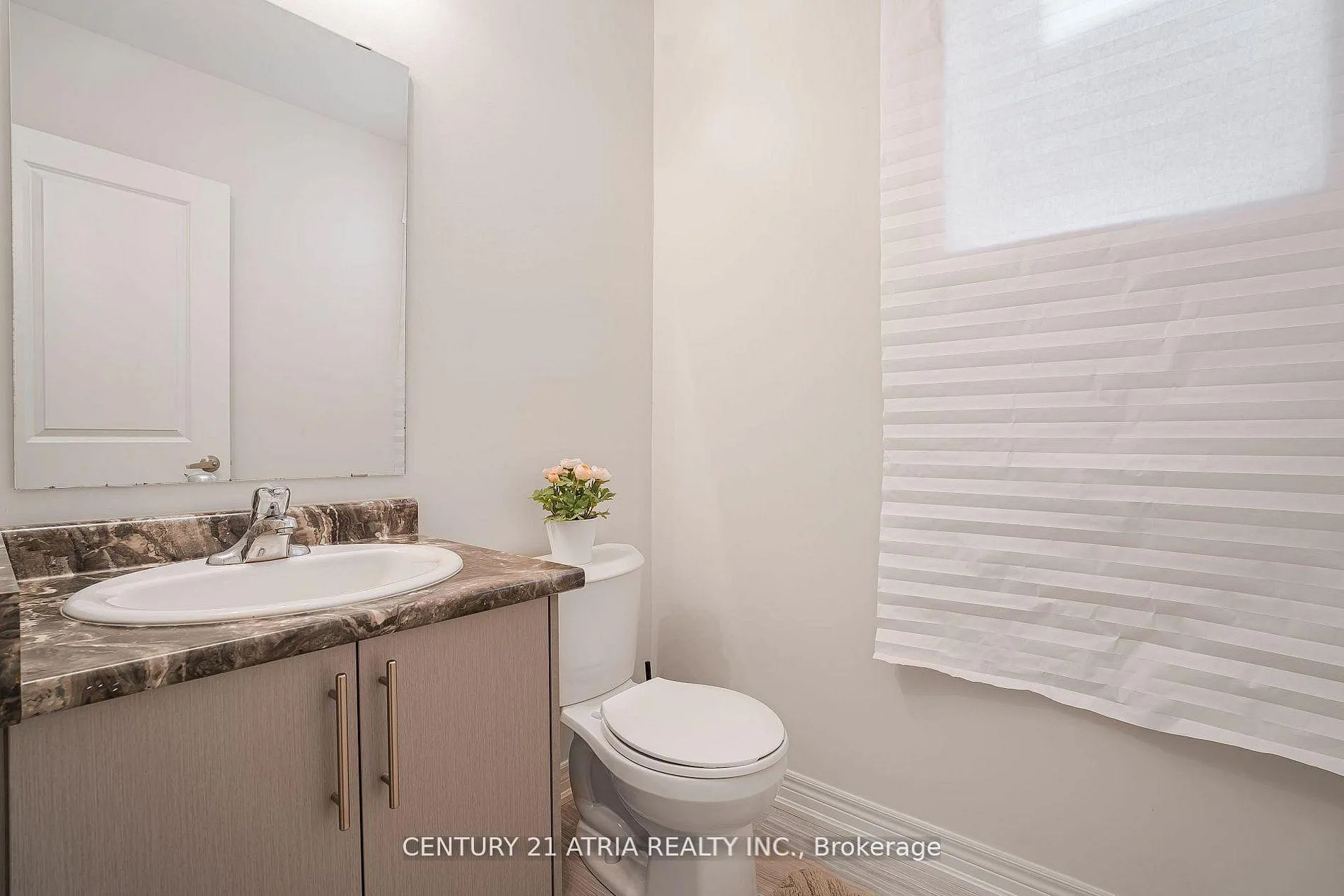 Photo 4 of 1469 Davis Loop, Innisfil, Lefroy — HOMEH