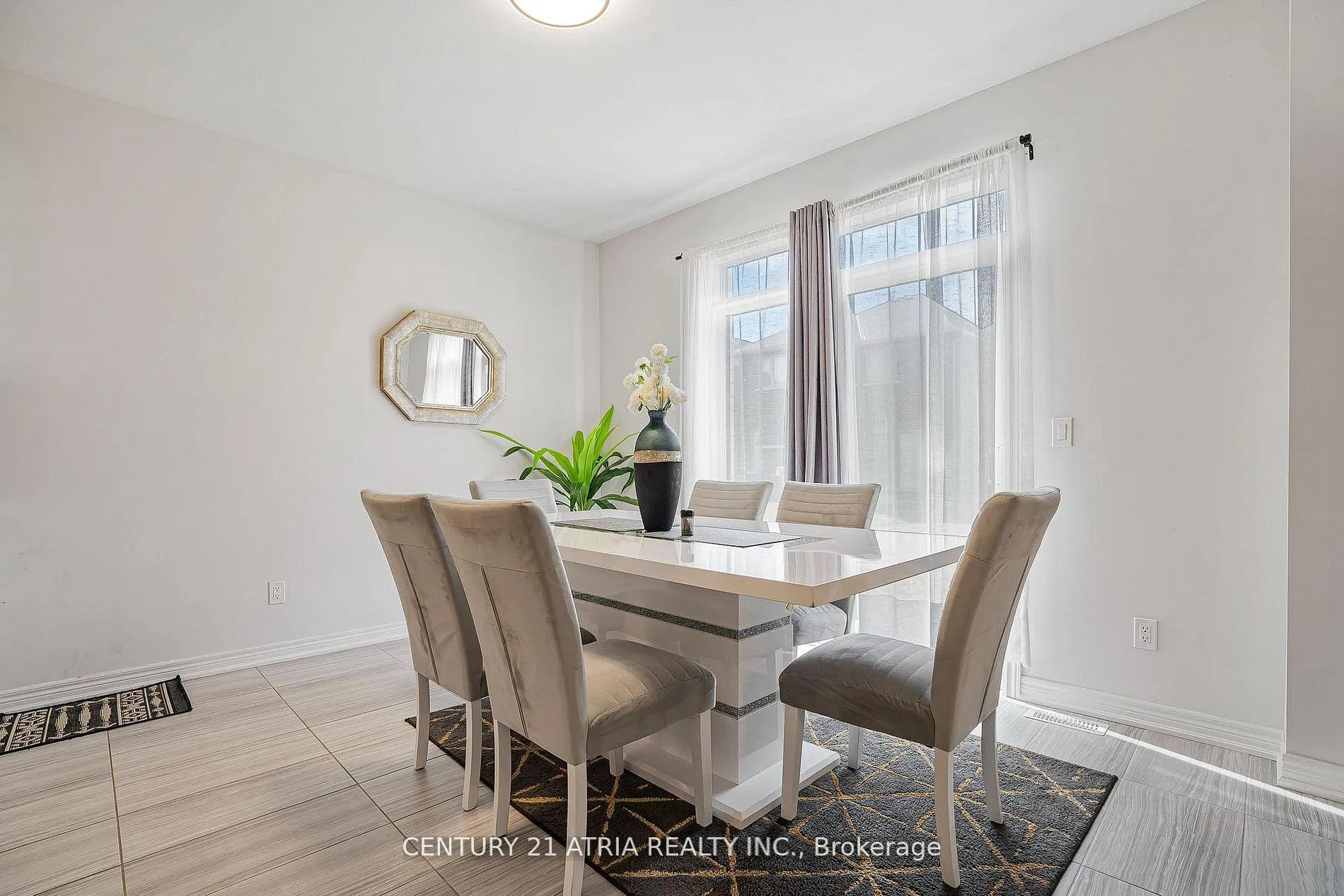 Photo 12 of 1469 Davis Loop, Innisfil, Lefroy — HOMEH