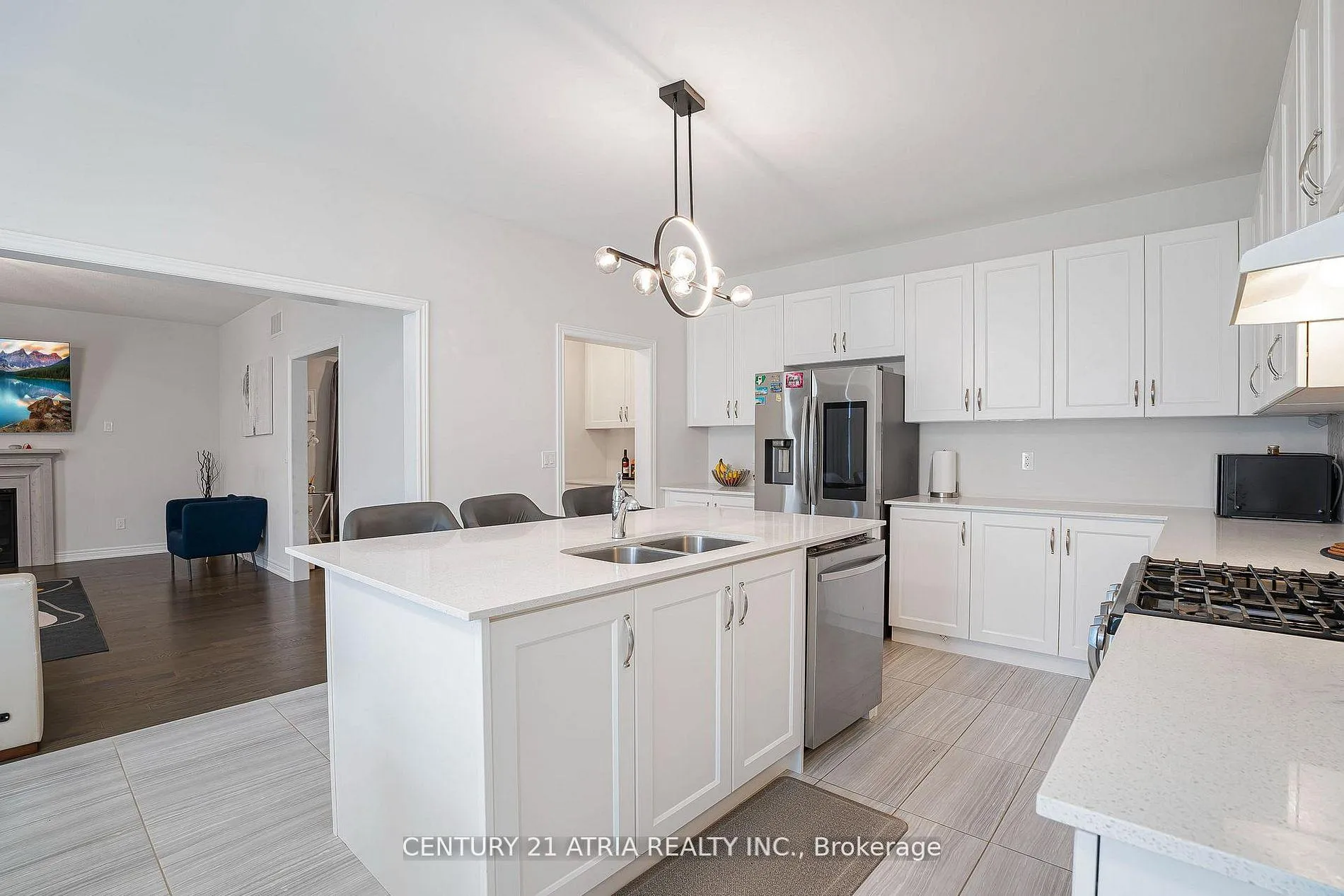 Photo 13 of 1469 Davis Loop, Innisfil, Lefroy — HOMEH