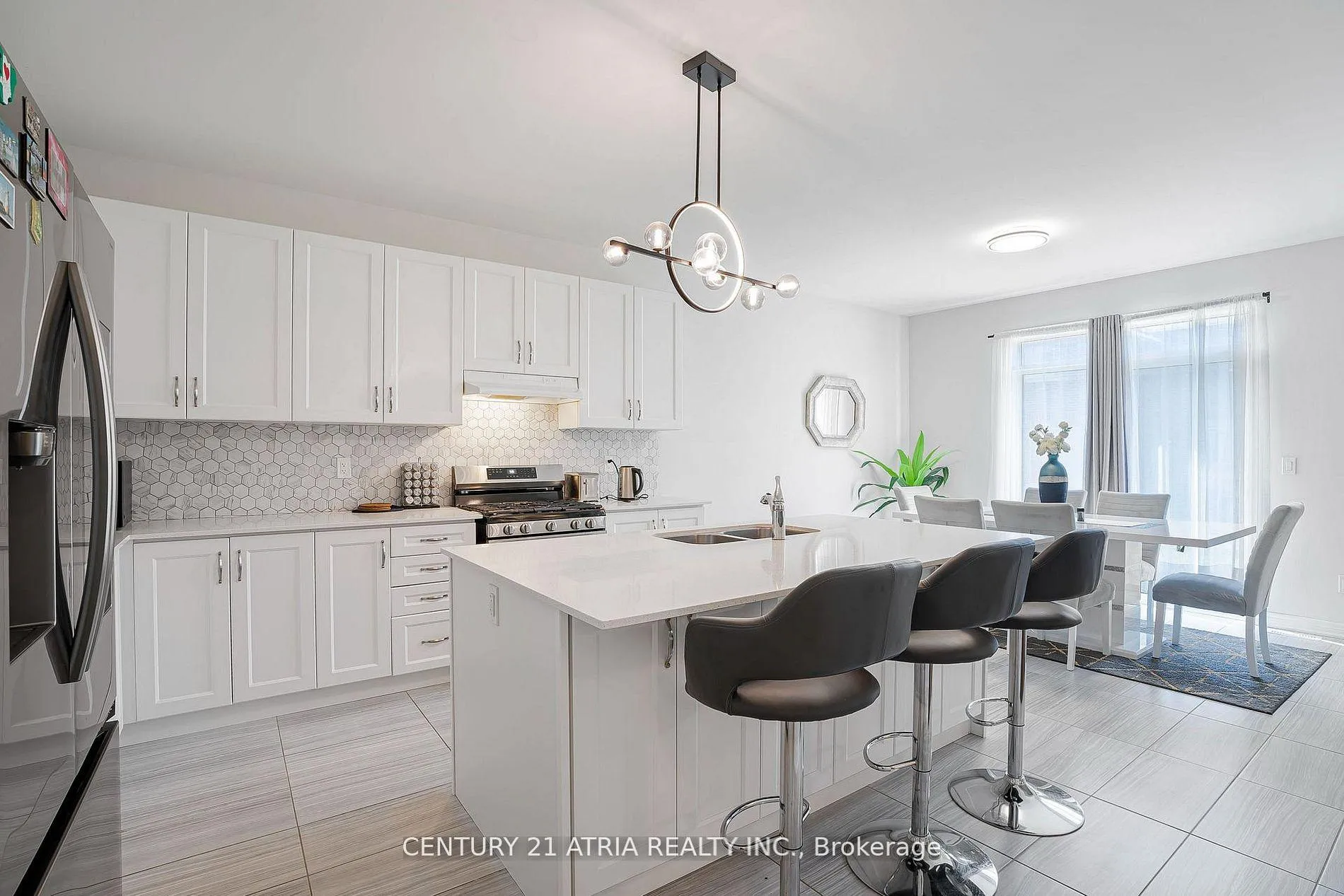 Photo 15 of 1469 Davis Loop, Innisfil, Lefroy — HOMEH