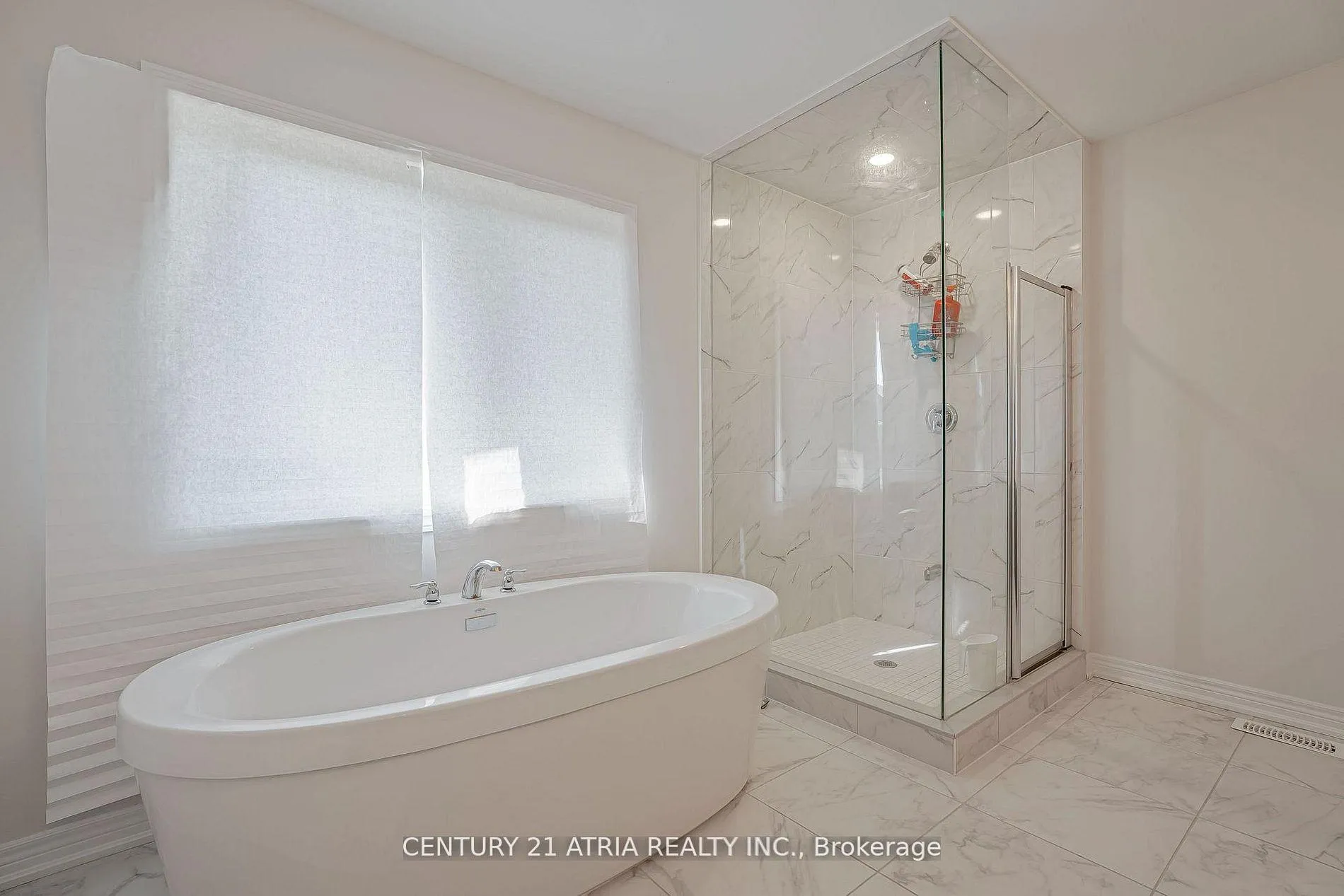 Photo 35 of 1469 Davis Loop, Innisfil, Lefroy — HOMEH