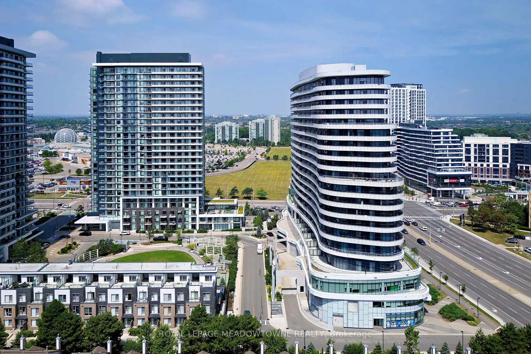 Front of Unit 1205, 2520 Eglinton Avenue W