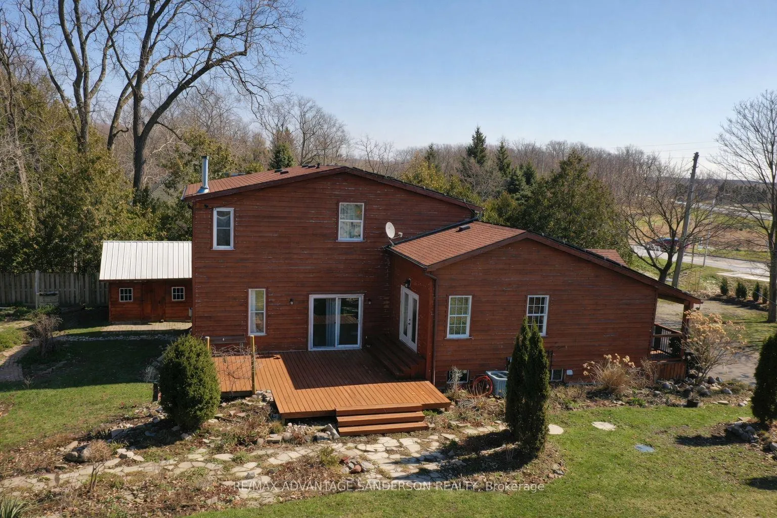 Photo 2 of 22476 Coldstream Road, Middlesex Centre, Rural Middlesex Centre — HOMEH