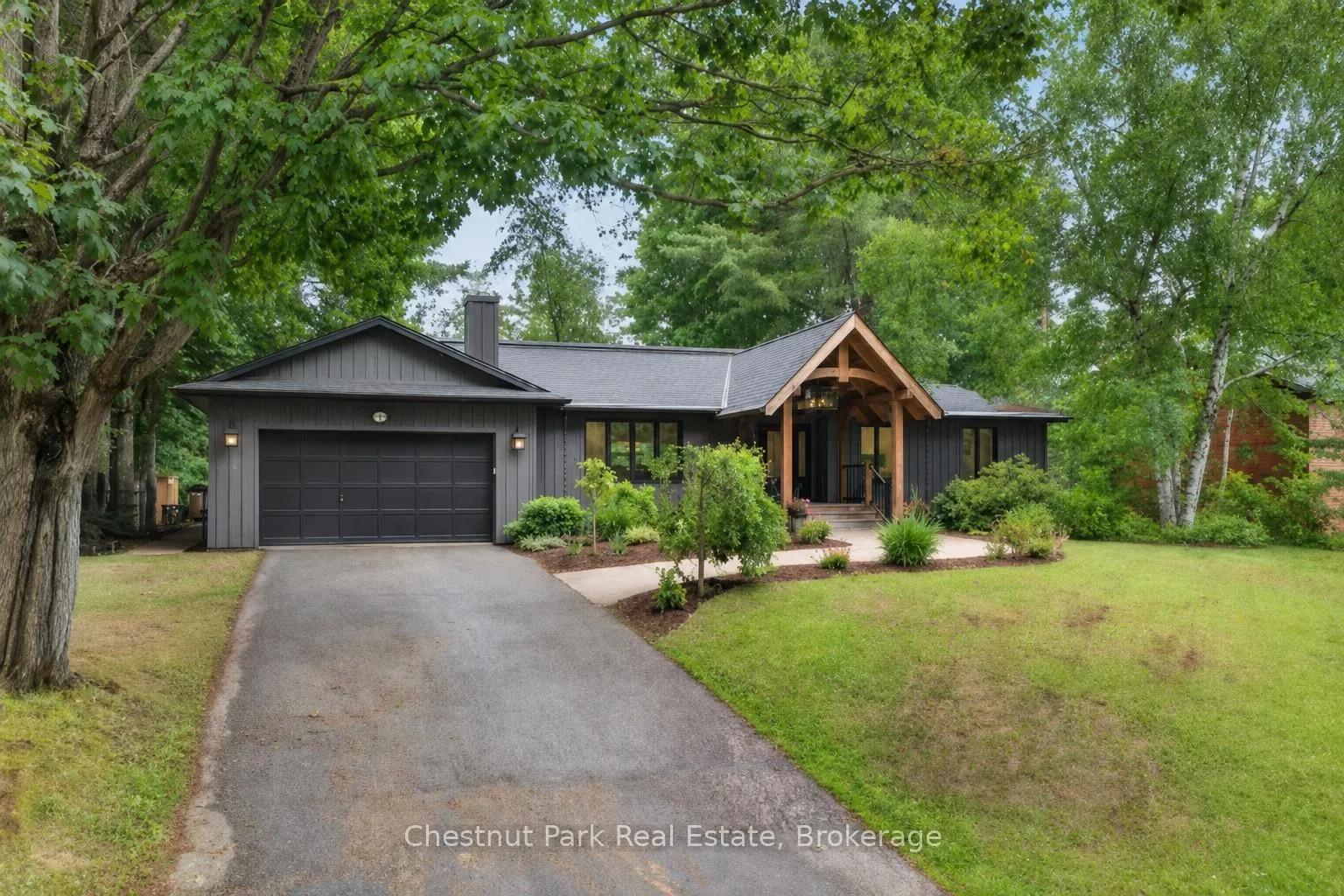 Photo 1 of 18 Brofoco Drive, Bracebridge, Monck (Bracebridge) — HOMEH