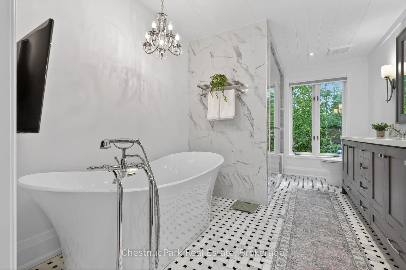 Photo 25 of 18 Brofoco Drive, Bracebridge, Monck (Bracebridge) — HOMEH