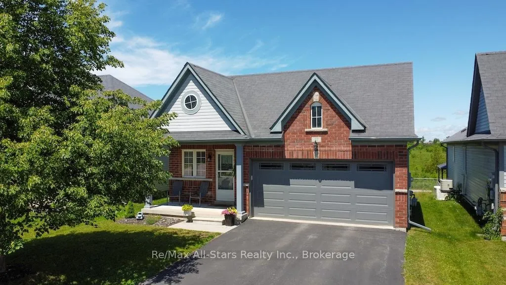 Photo 1 of 72 Cook Street, Kawartha Lakes, Lindsay — HOMEH