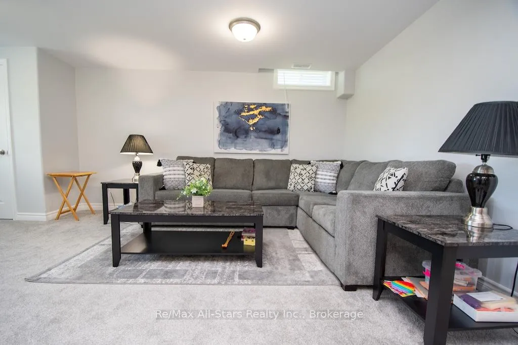 Photo 28 of 72 Cook Street, Kawartha Lakes, Lindsay — HOMEH