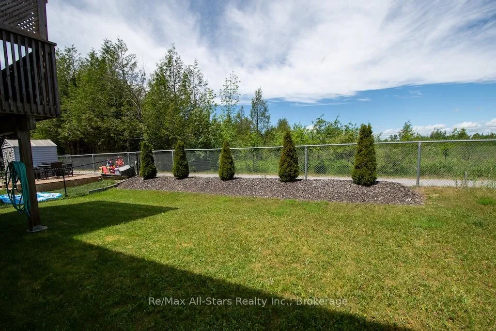 Photo 36 of 72 Cook Street, Kawartha Lakes, Lindsay — HOMEH