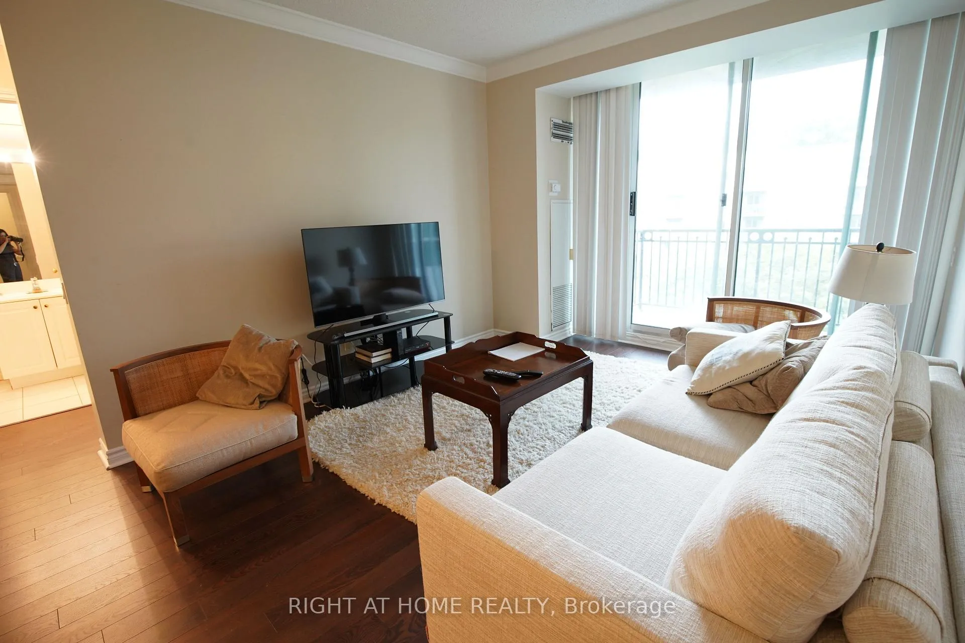 Photo 2 of Unit 716, 18 William Carson Crescent, North York, St. Andrew-Windfields — HOMEH