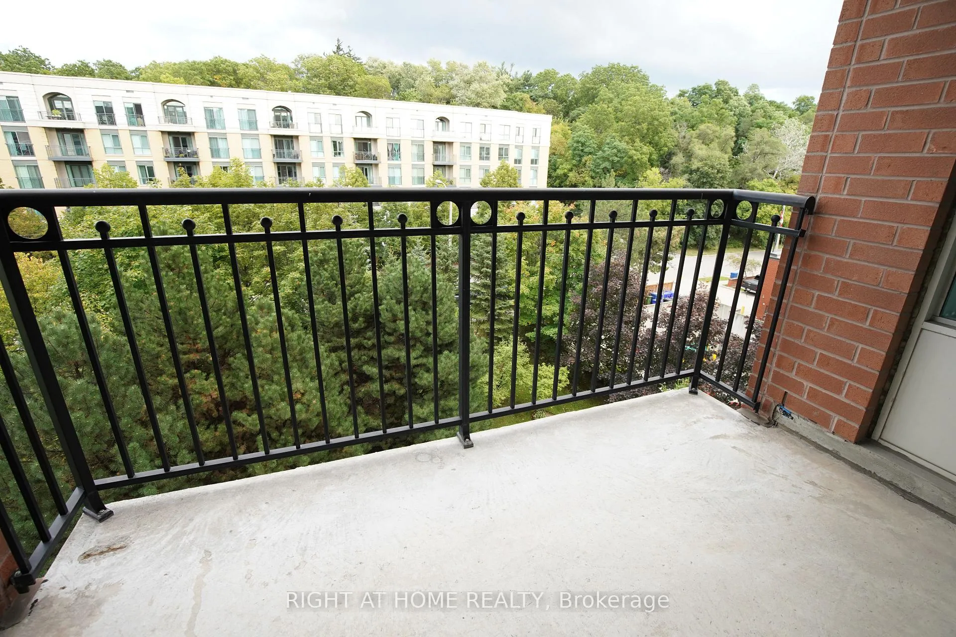 Photo 4 of Unit 716, 18 William Carson Crescent, North York, St. Andrew-Windfields — HOMEH