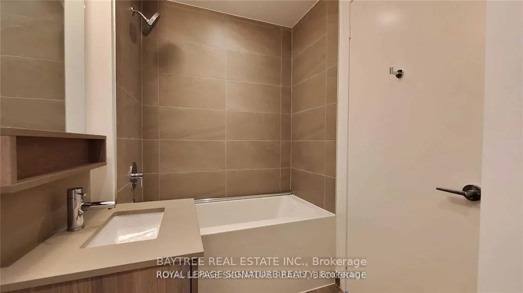 Photo 11 of Unit 3607, 950 Portage Parkway, Vaughan, Vaughan Corporate Centre — HOMEH