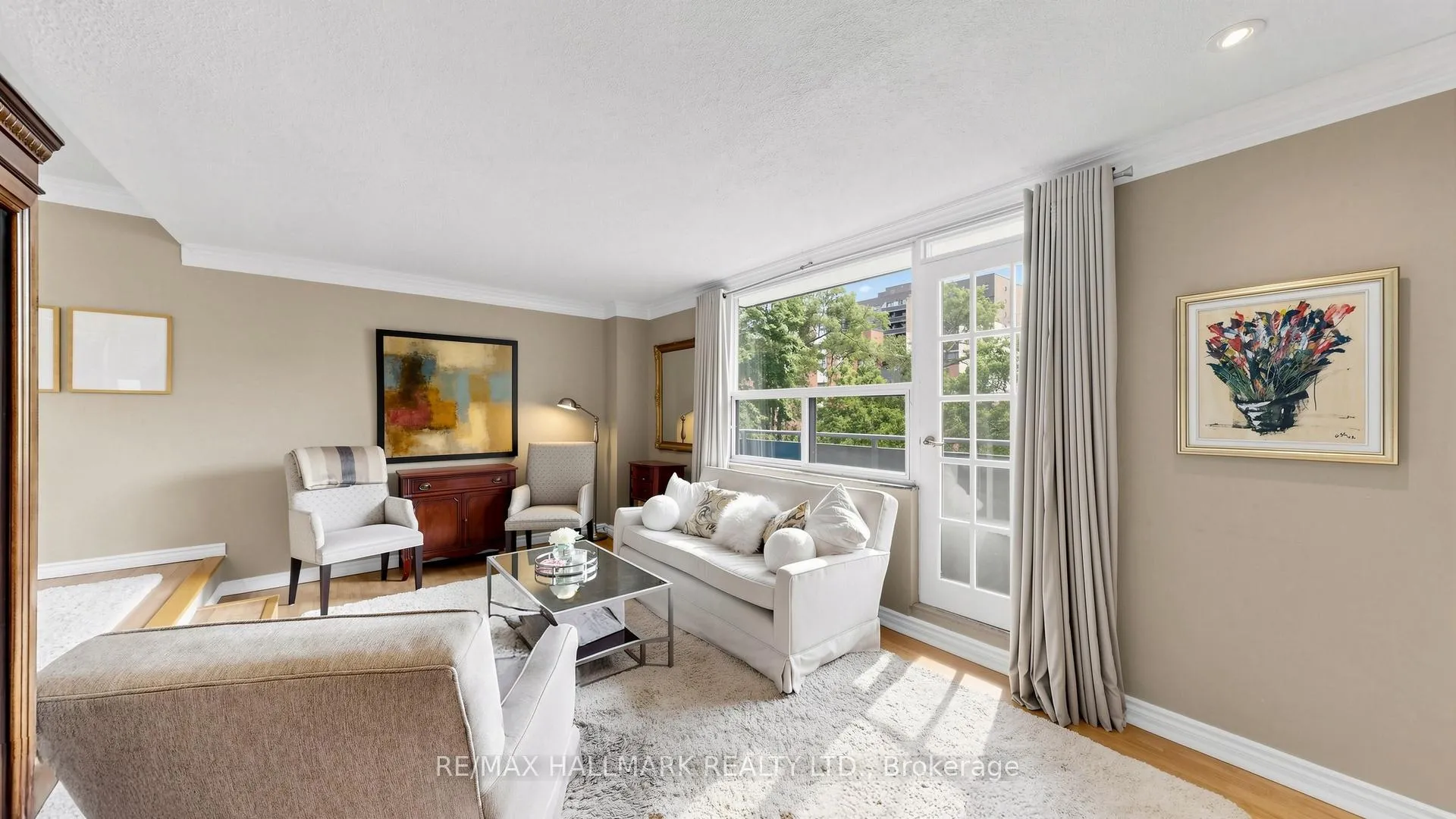 Photo 9 of Unit 402, 49 Queen Street E, Mississauga, Port Credit — HOMEH