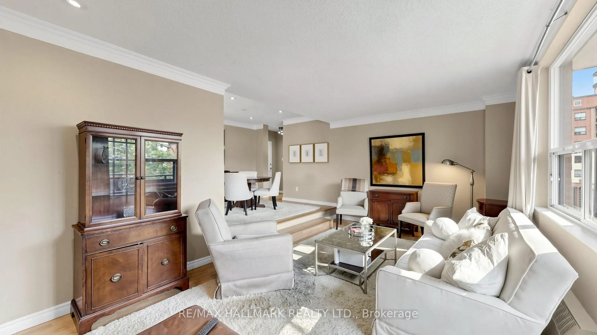 Photo 10 of Unit 402, 49 Queen Street E, Mississauga, Port Credit — HOMEH