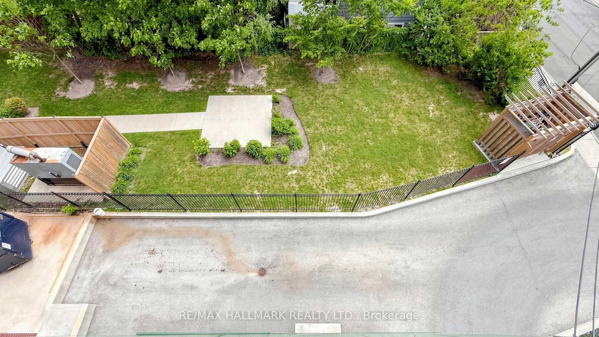 Photo 47 of Unit 402, 49 Queen Street E, Mississauga, Port Credit — HOMEH