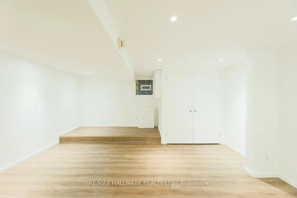 Photo 28 of 101 Pears Avenue, Toronto, The Annex — HOMEH