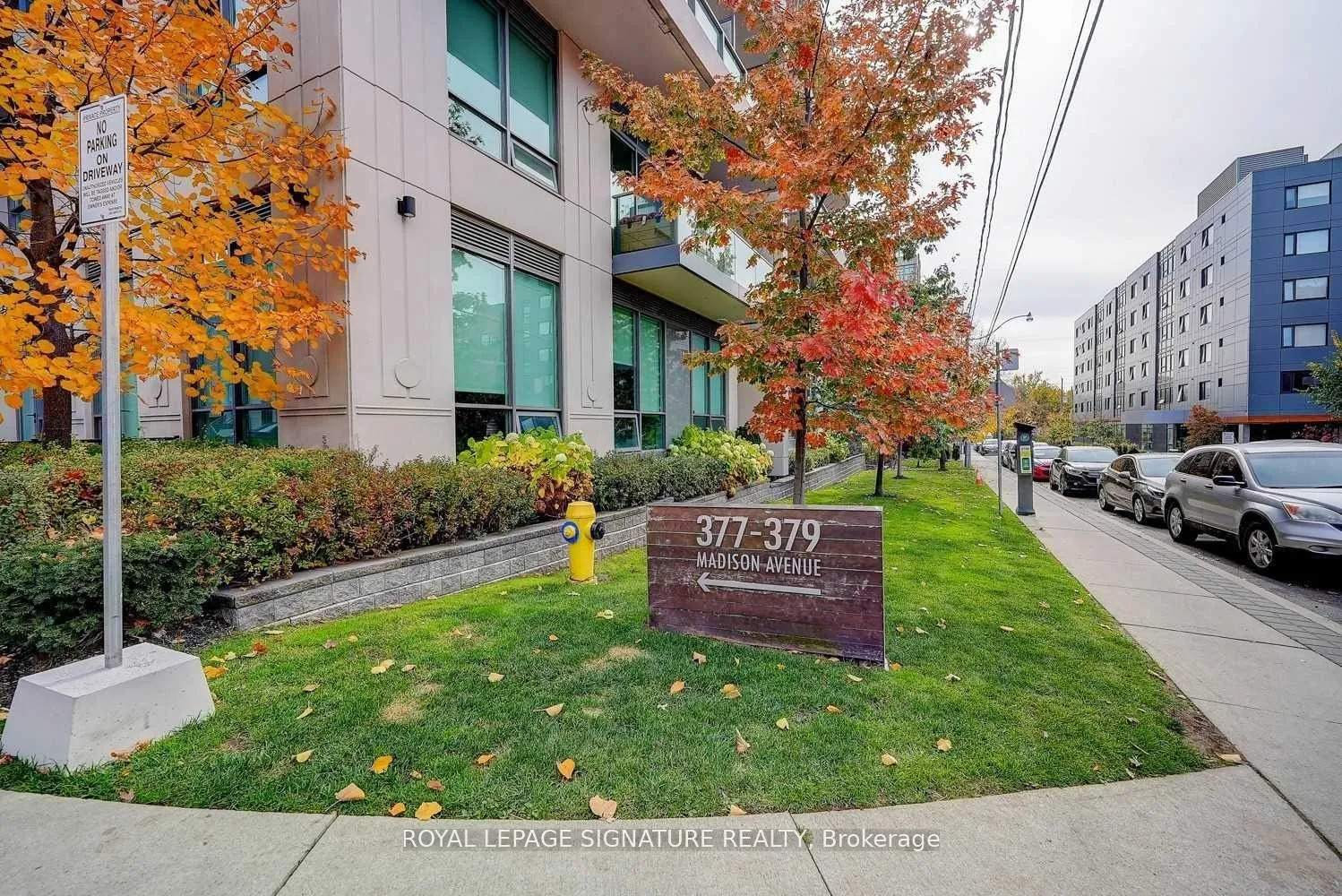 Photo 2 of Unit 319, 377 Madison Avenue, Toronto, Casa Loma — HOMEH