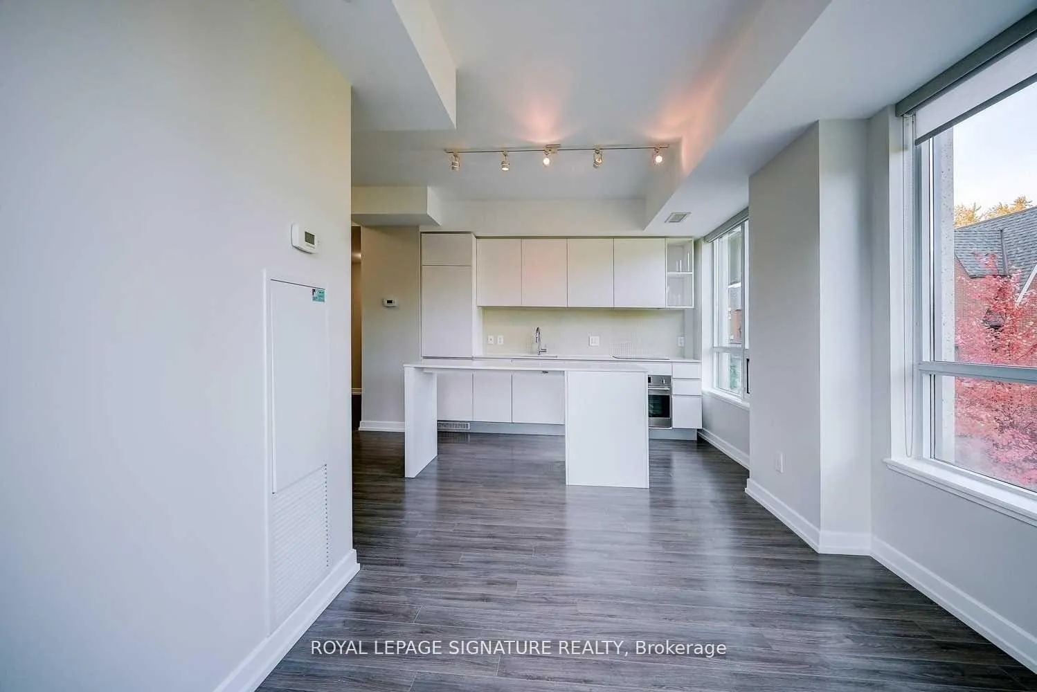 Photo 17 of Unit 319, 377 Madison Avenue, Toronto, Casa Loma — HOMEH