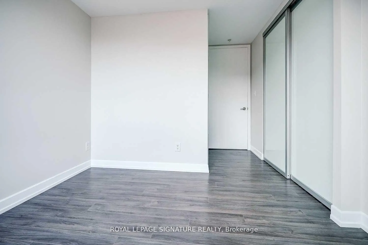 Photo 26 of Unit 319, 377 Madison Avenue, Toronto, Casa Loma — HOMEH