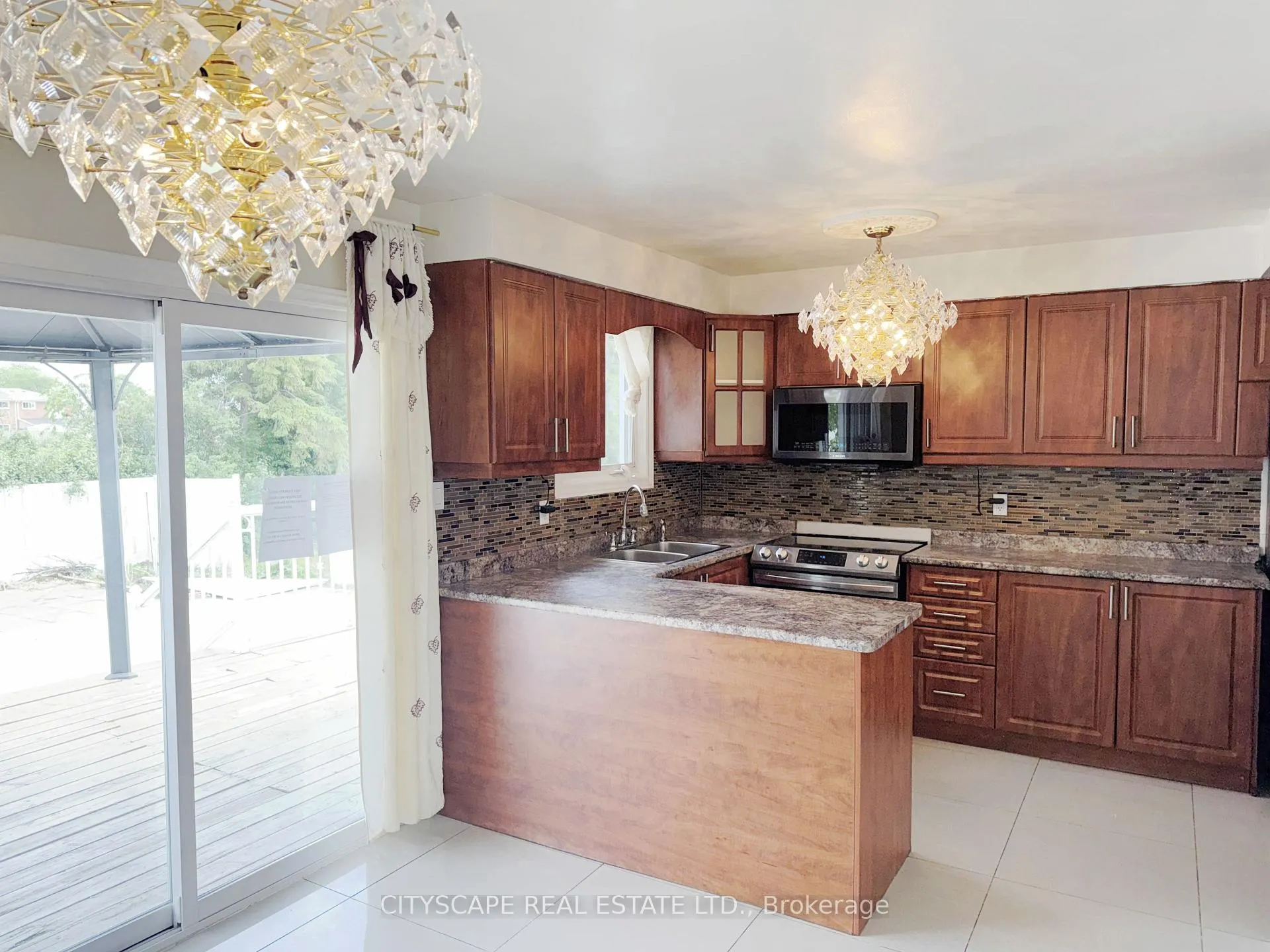 Photo 11 of 3720 Brandon Gate Drive, Mississauga, Malton — HOMEH