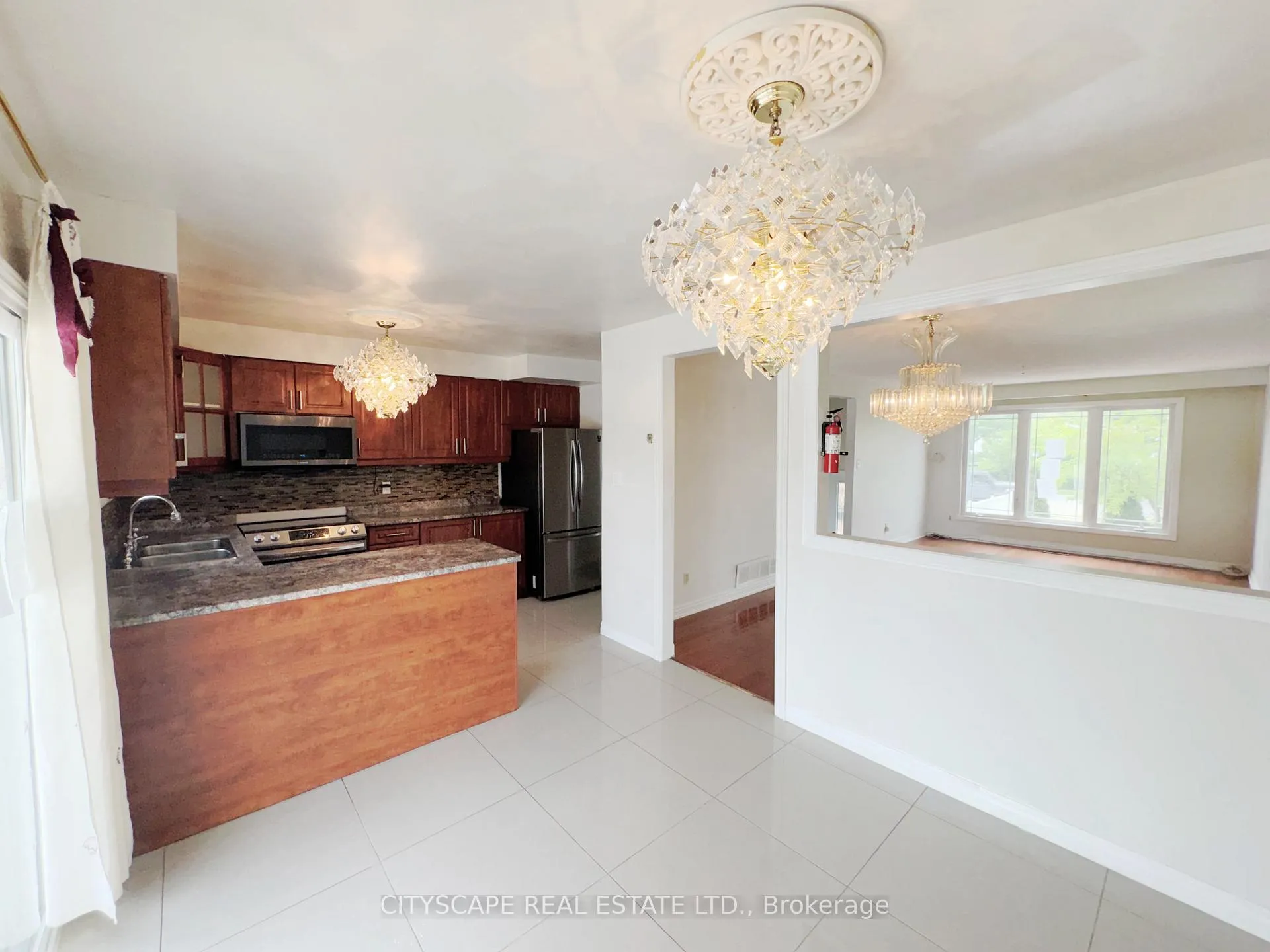Photo 17 of 3720 Brandon Gate Drive, Mississauga, Malton — HOMEH