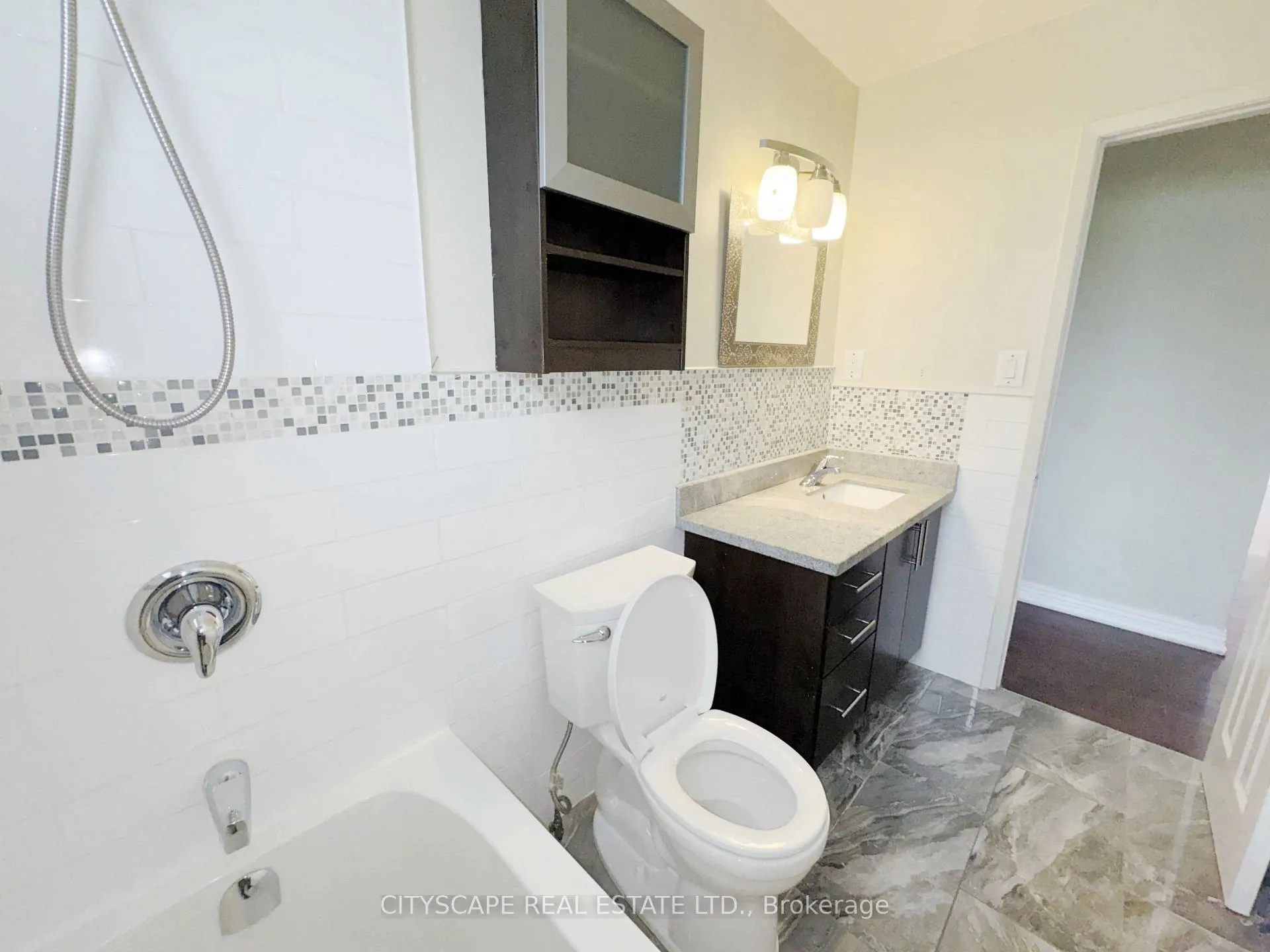 Photo 28 of 3720 Brandon Gate Drive, Mississauga, Malton — HOMEH