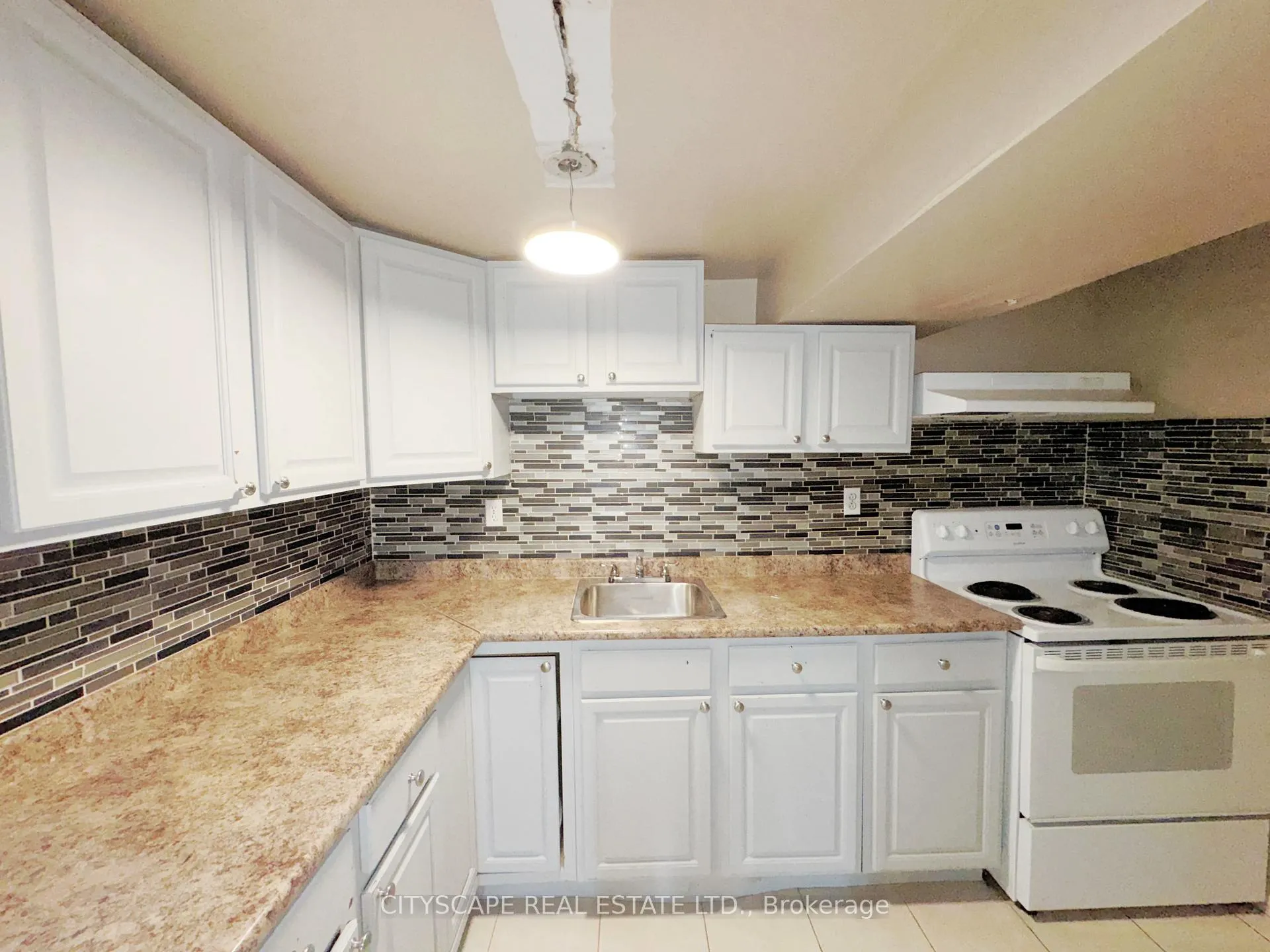 Photo 38 of 3720 Brandon Gate Drive, Mississauga, Malton — HOMEH