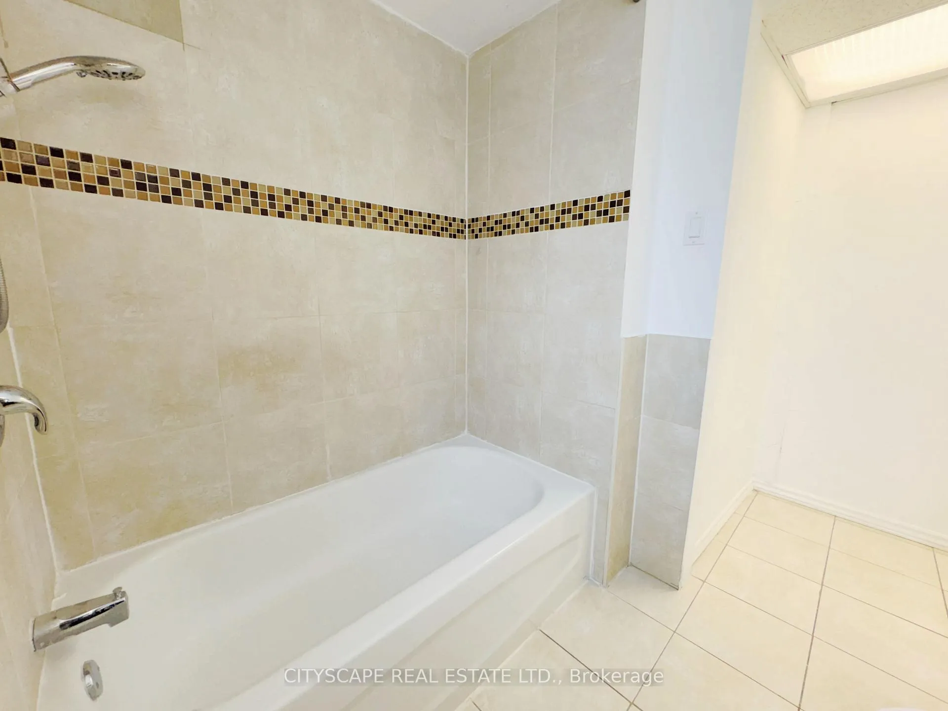 Photo 41 of 3720 Brandon Gate Drive, Mississauga, Malton — HOMEH