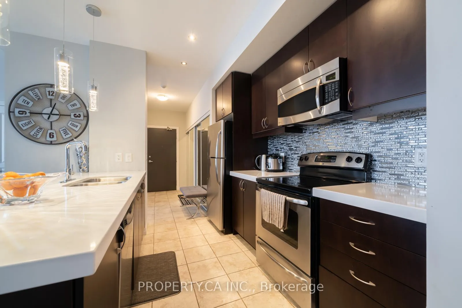 Photo 6 of Unit PH3504, 223 Webb Drive, Mississauga, City Centre — HOMEH