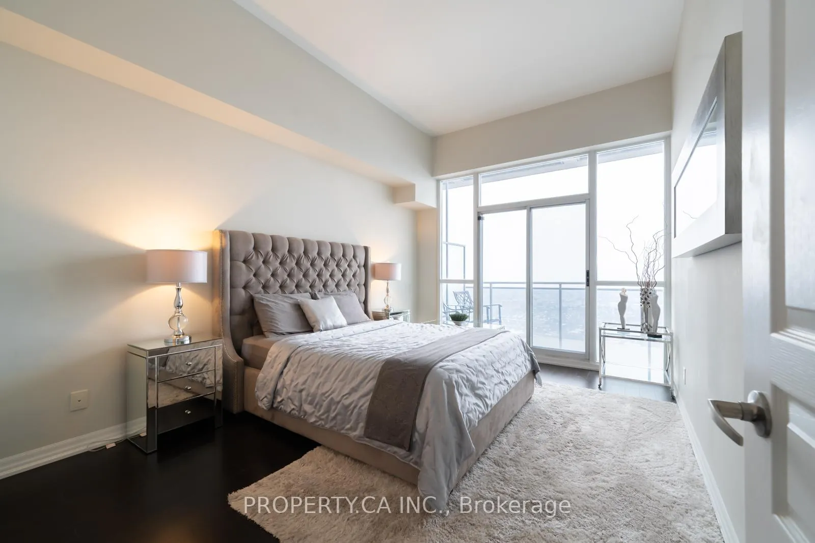 Photo 8 of Unit PH3504, 223 Webb Drive, Mississauga, City Centre — HOMEH