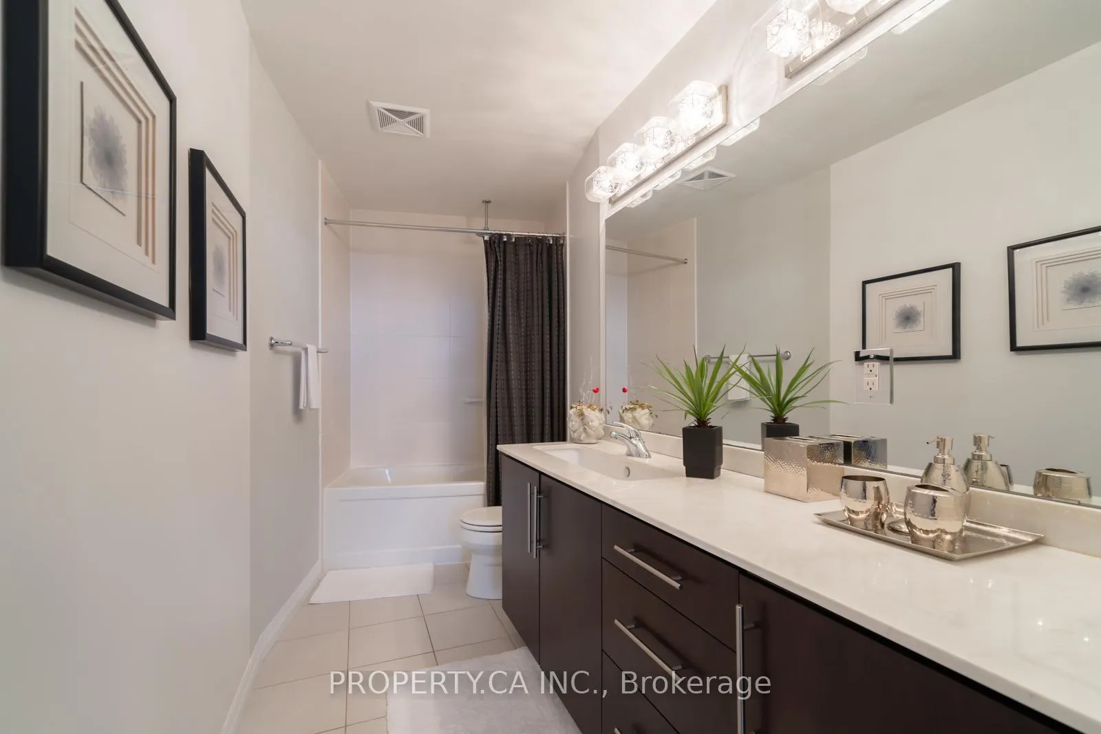 Photo 10 of Unit PH3504, 223 Webb Drive, Mississauga, City Centre — HOMEH