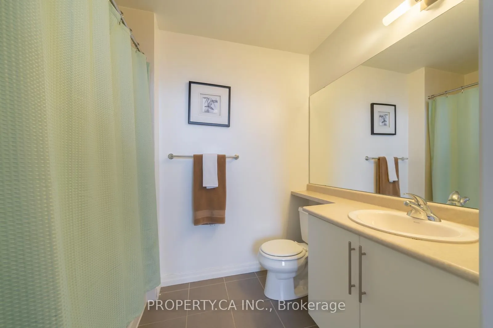 Photo 13 of Unit PH3504, 223 Webb Drive, Mississauga, City Centre — HOMEH