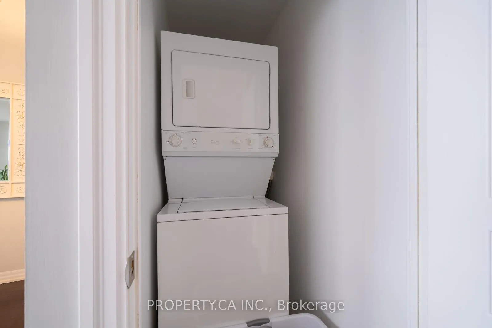 Photo 14 of Unit PH3504, 223 Webb Drive, Mississauga, City Centre — HOMEH