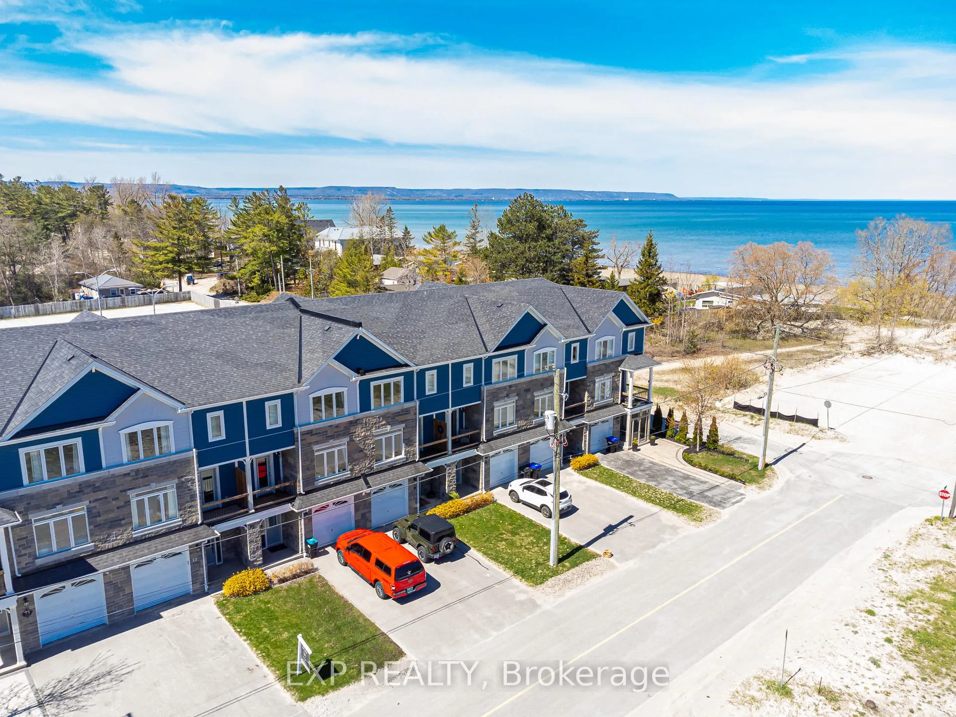 Photo 1 of 22 18th Street N, Wasaga Beach — HOMEH